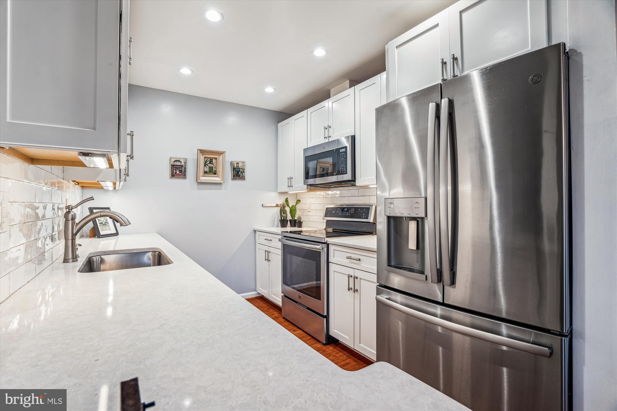 AVONSHIRE - Residential