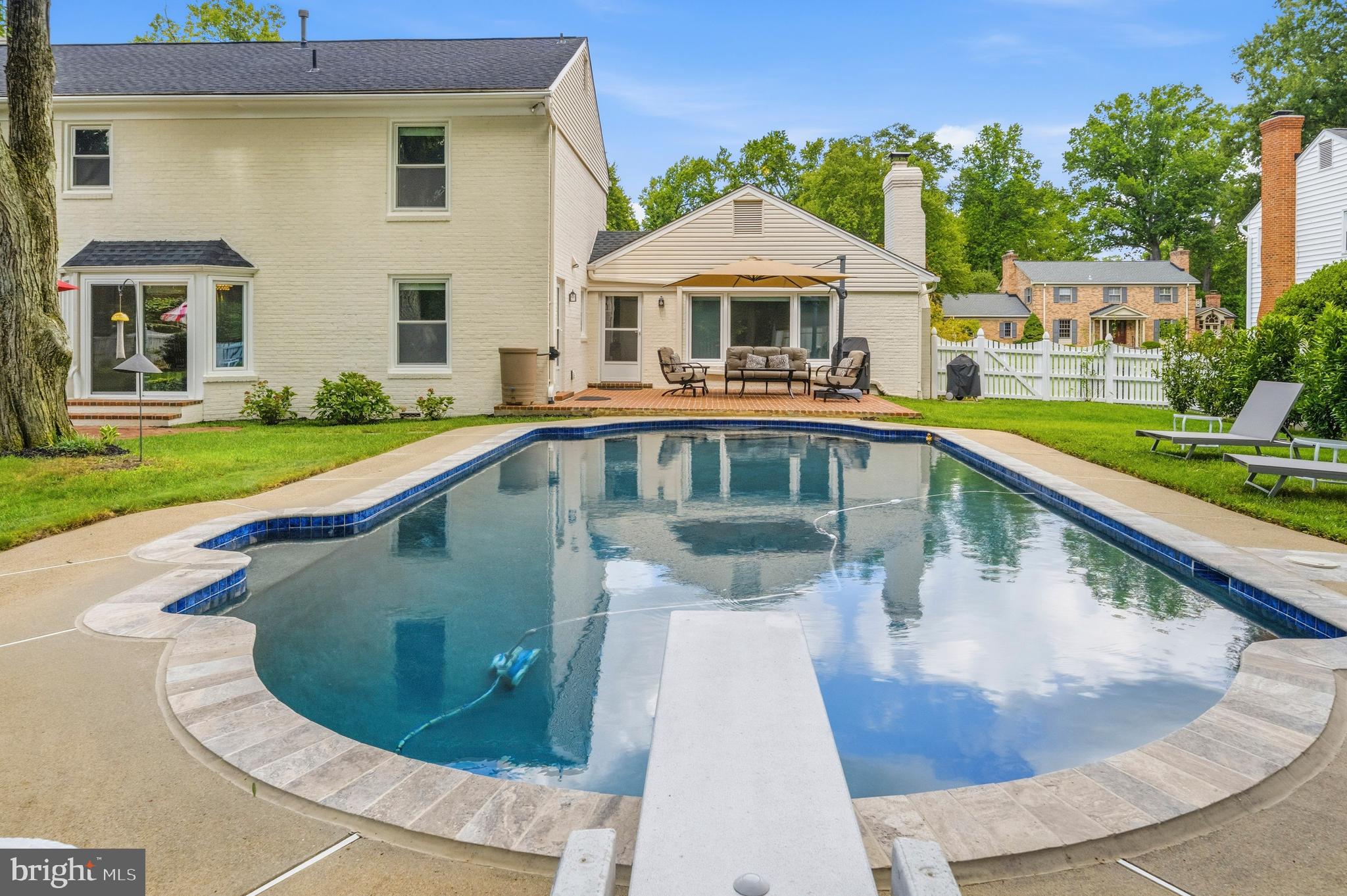 9403 FERRY LANDING COURT