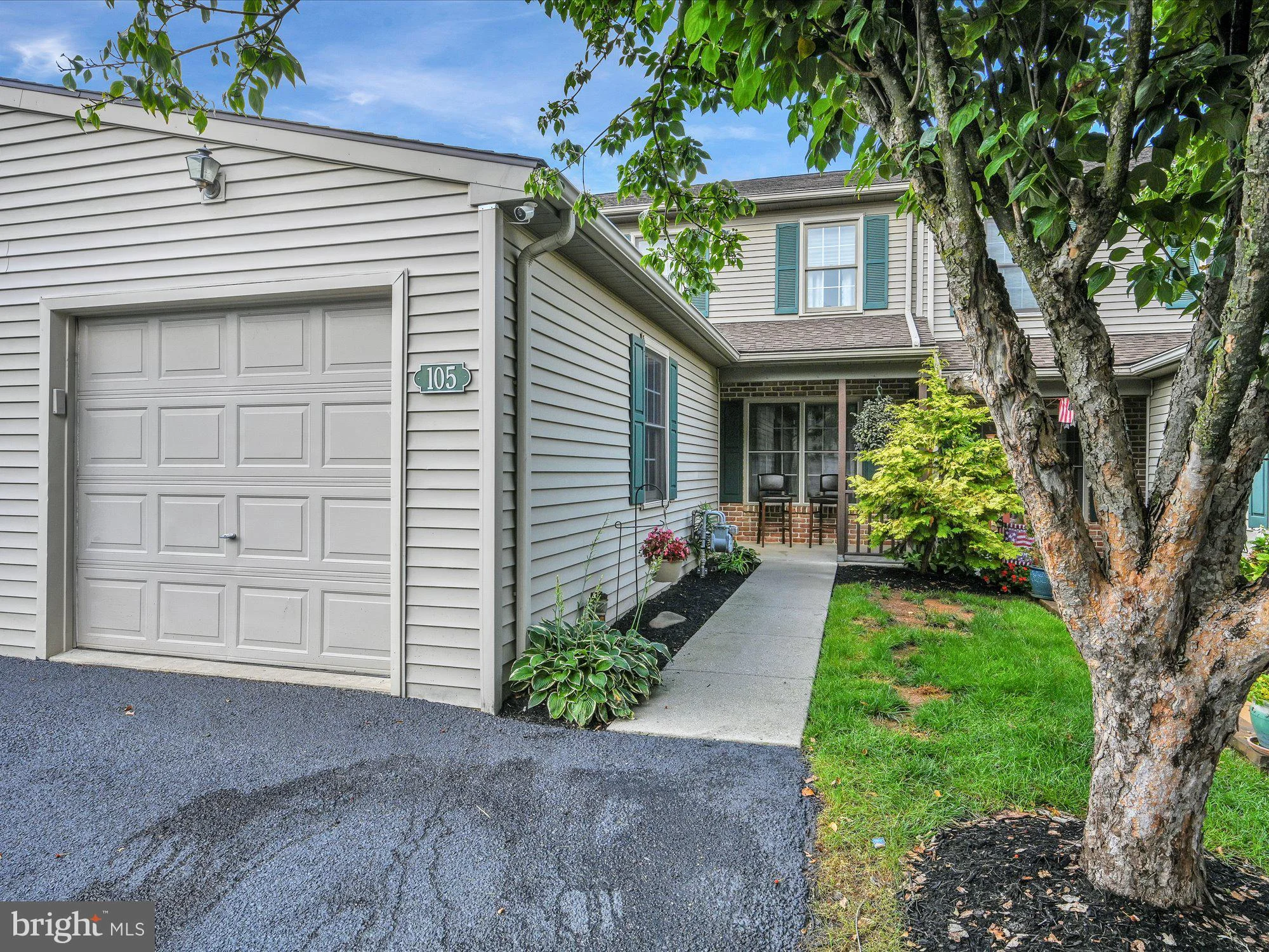 105 Oak Crossing Xing, Dallastown, PA 17313