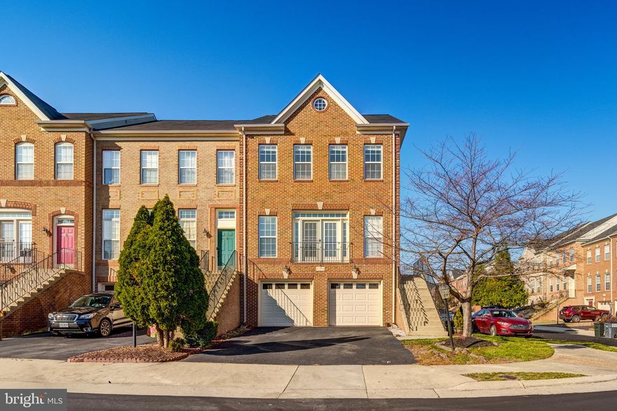 Welcome to 41948 CINNABAR SQ luxurious living at its finest! This 4-bed, 3.5-bath gem combines modern comfort with timeless charm. The layout and well-equipped kitchen set the stage for seamless living and entertaining. The master suite boasts a huge walk-in closet, while the fully finished walk-out basement offers versatility for work or leisure. Step outside to a fenced in backyard, ideal for gatherings. Conveniently located near South Riding Market Square and Dulles landing, with easy commuting via Little River Turnpike. Don't miss out schedule a viewing today and elevate your lifestyle at 41948 CINNABAR SQ!