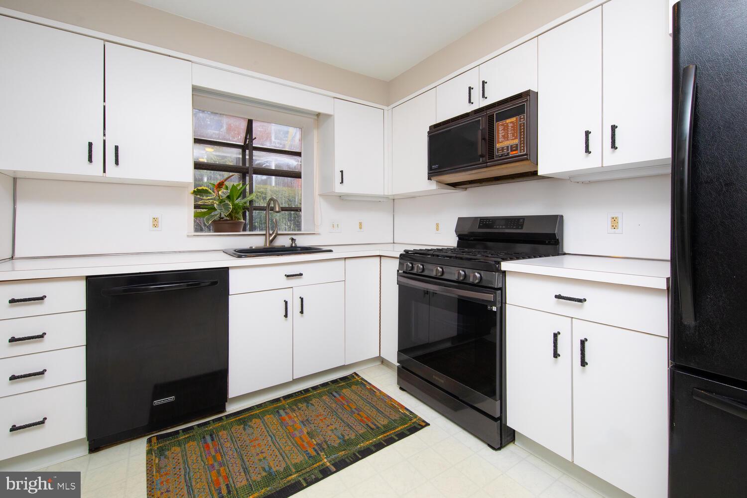 CHELTENHAM - Residential