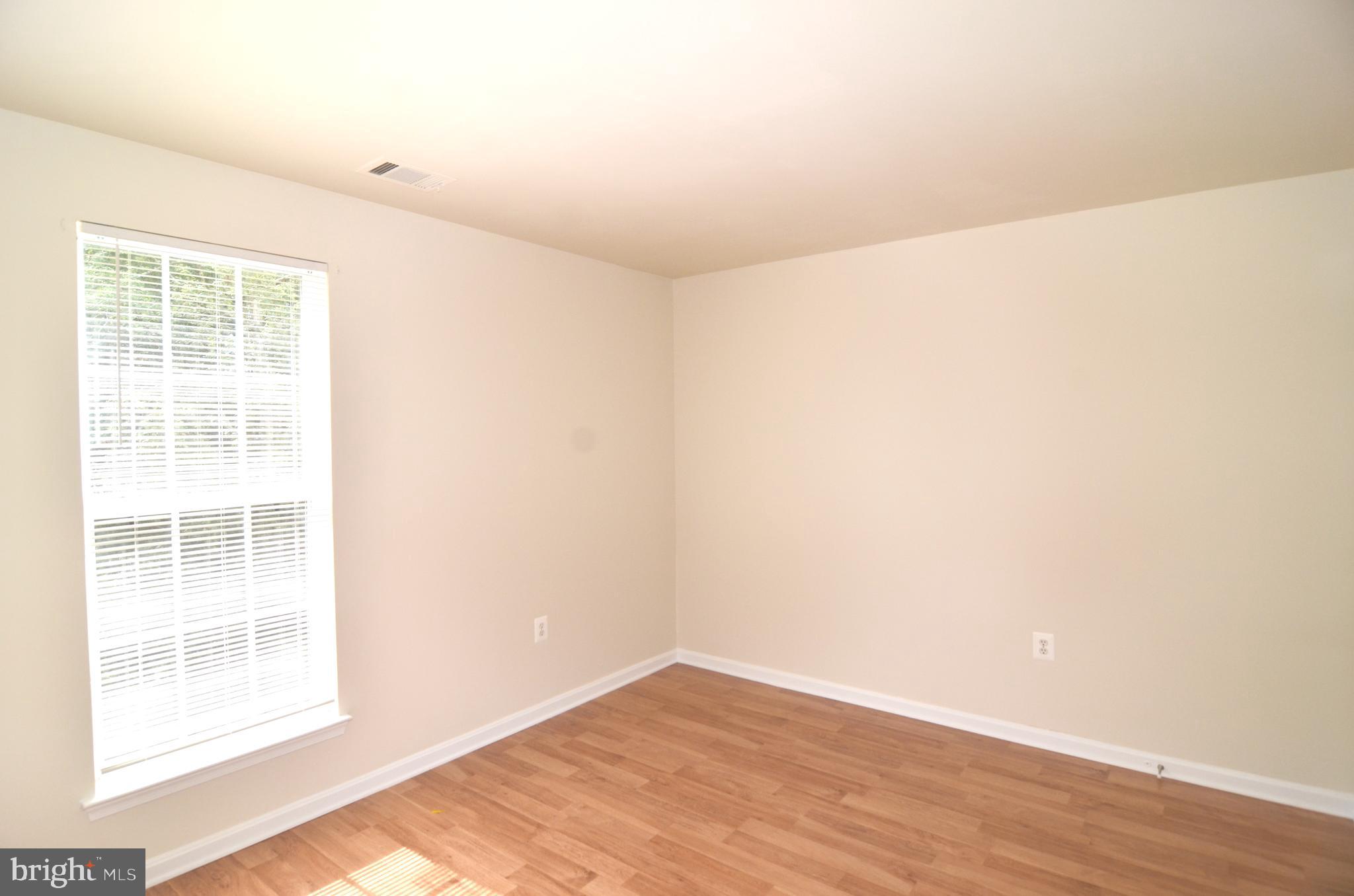 ST CHARLES SHEFFIELD - Residential Lease