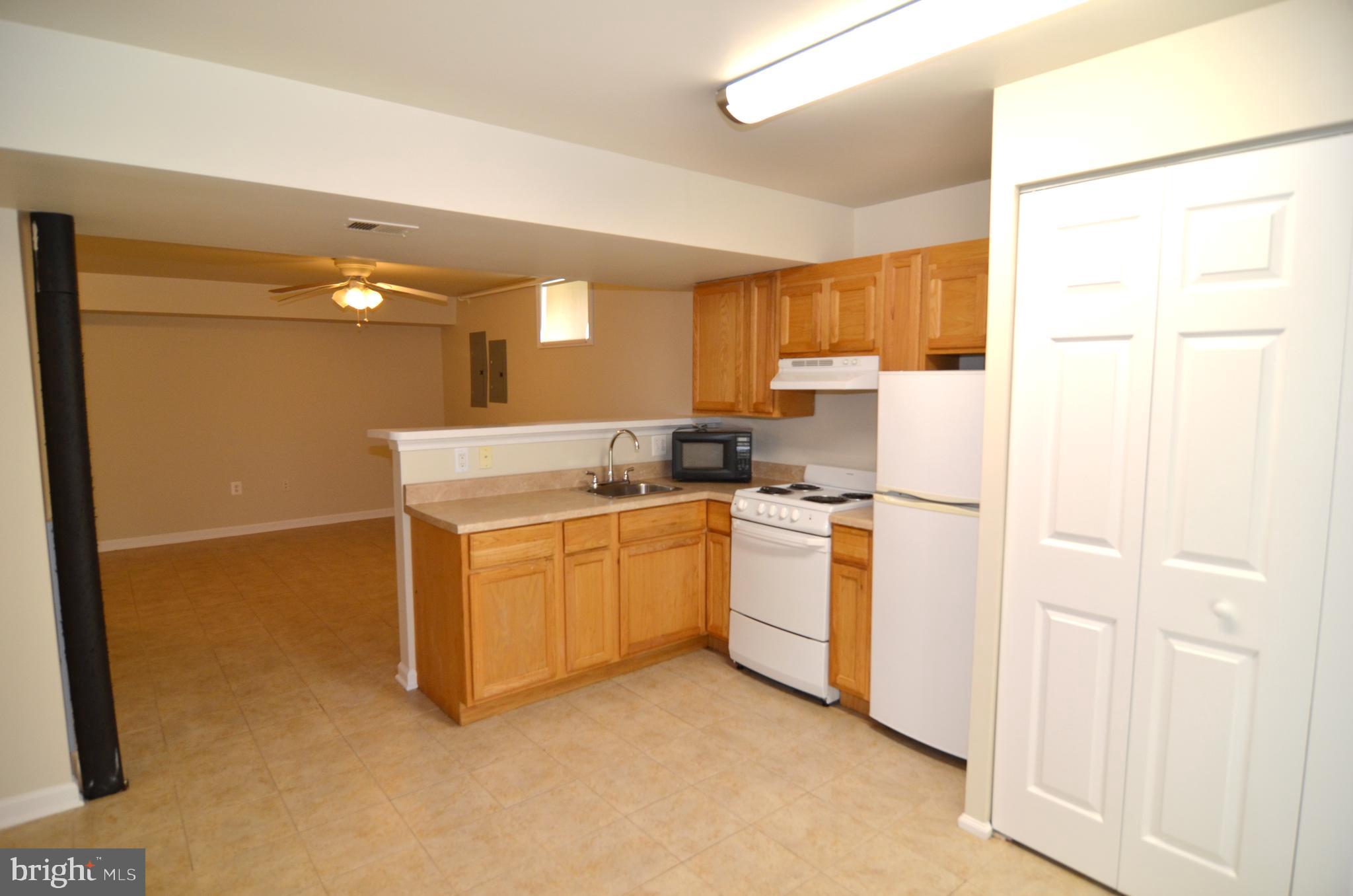 ST CHARLES SHEFFIELD - Residential Lease