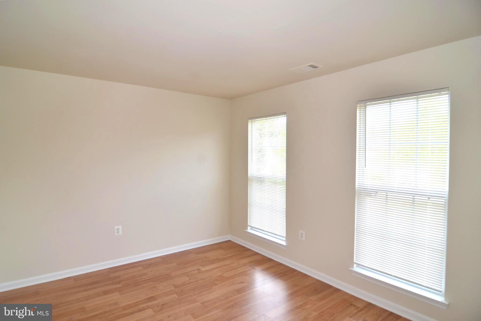 ST CHARLES SHEFFIELD - Residential Lease