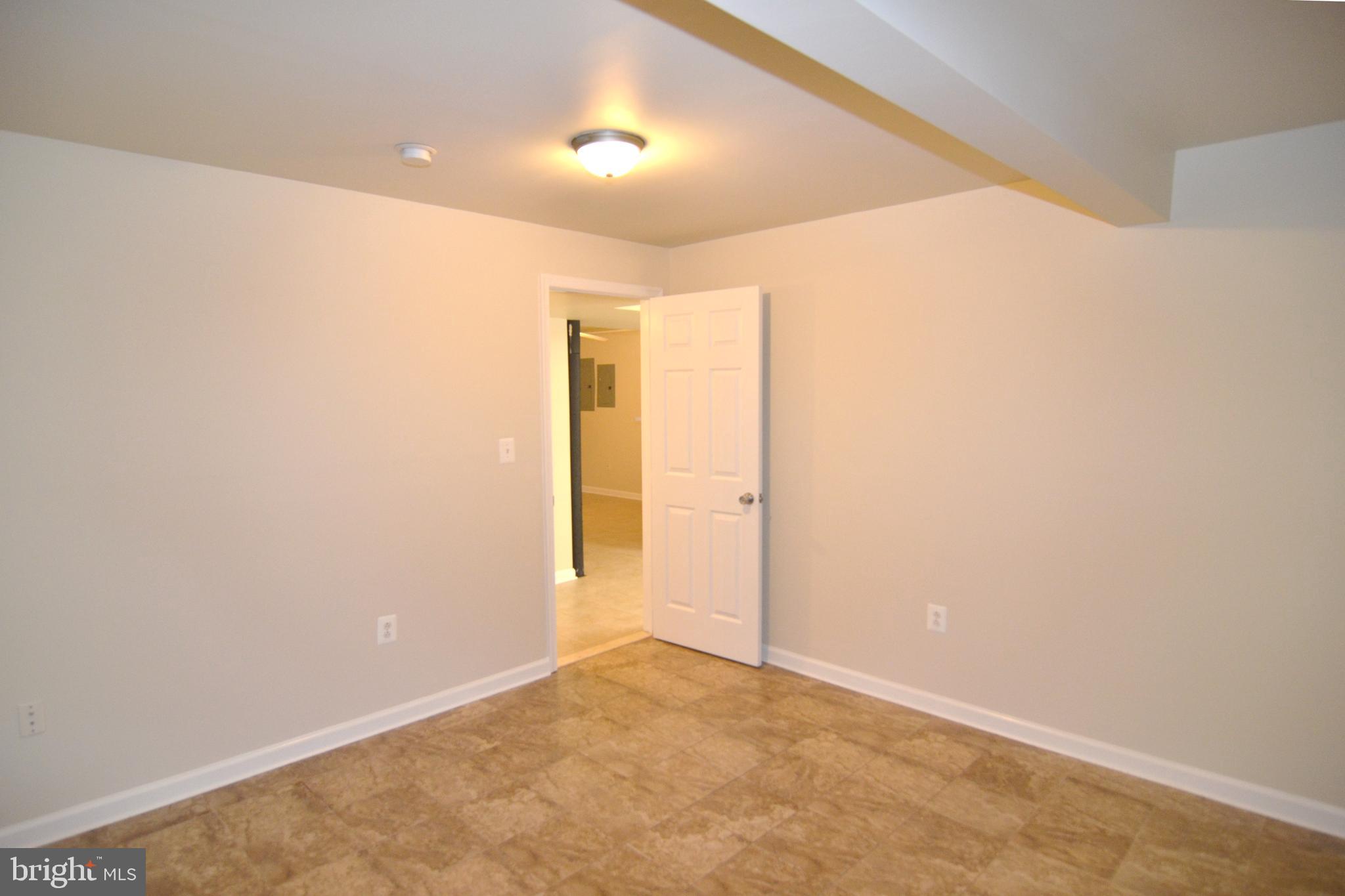 ST CHARLES SHEFFIELD - Residential Lease