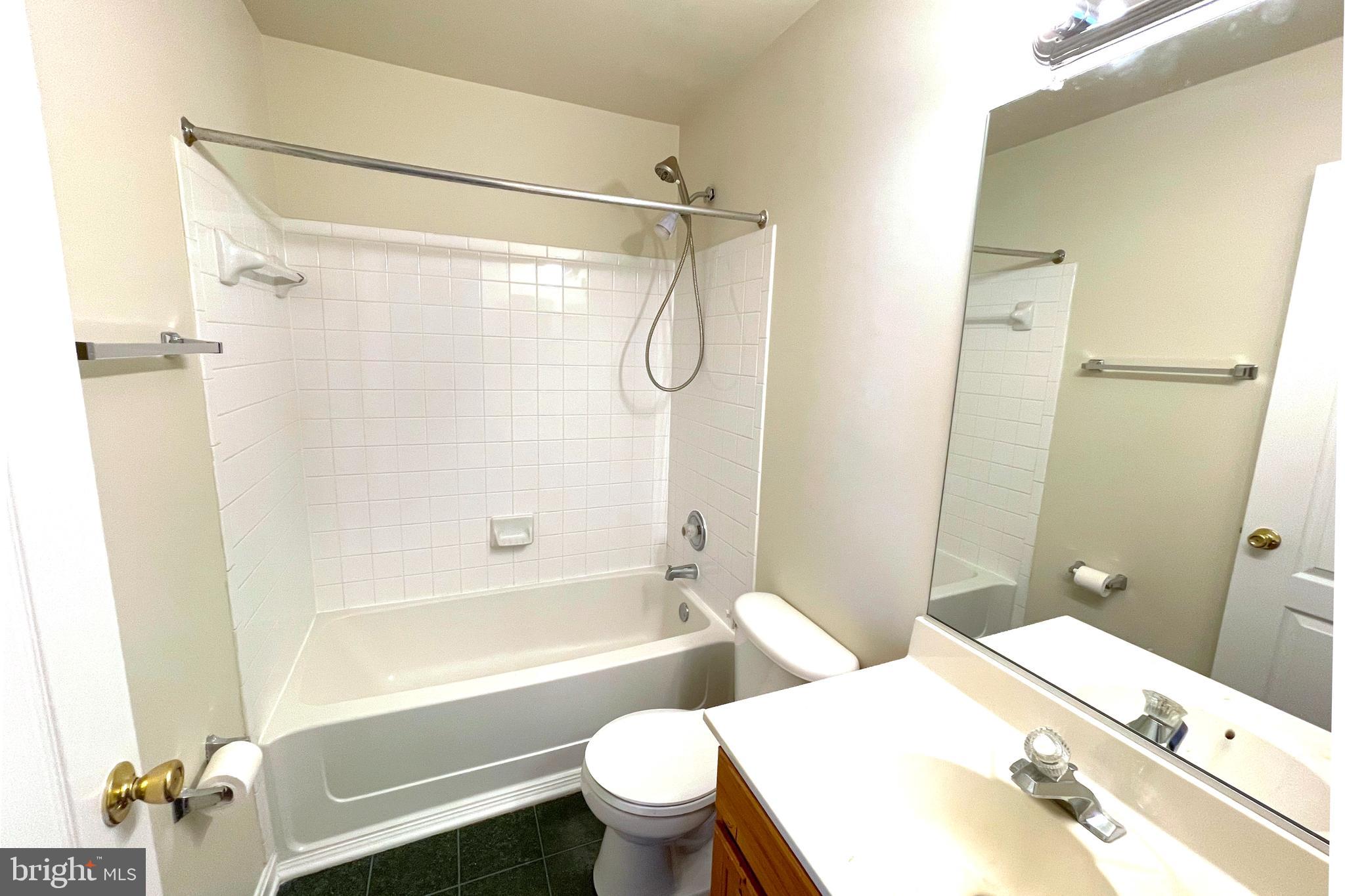 ST CHARLES SHEFFIELD - Residential Lease