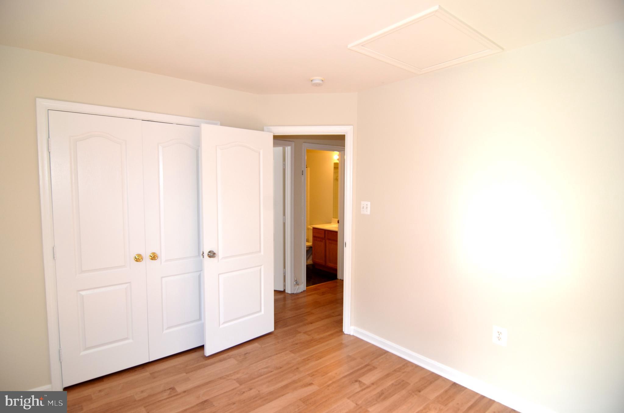 ST CHARLES SHEFFIELD - Residential Lease