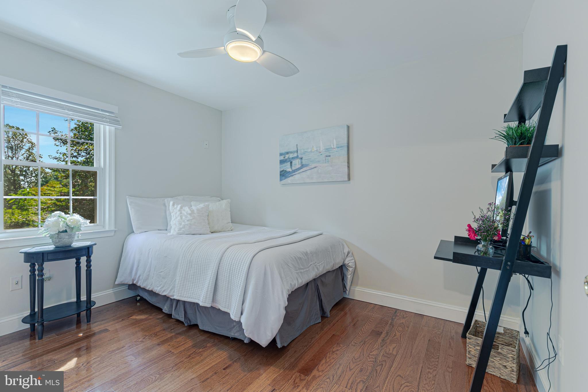 LANGLEY OAKS - Residential