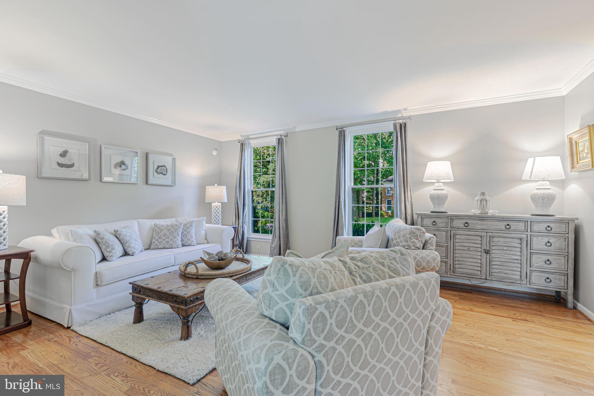 LANGLEY OAKS - Residential