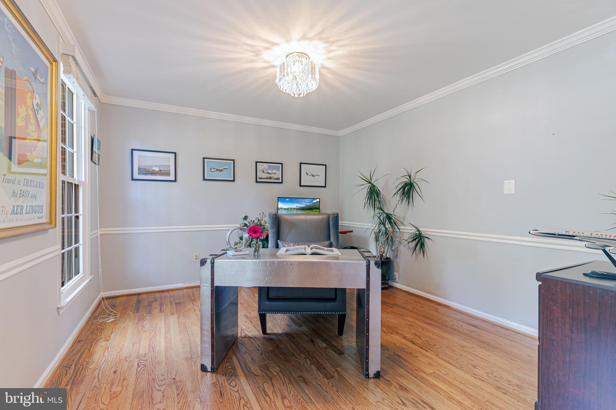 LANGLEY OAKS - Residential