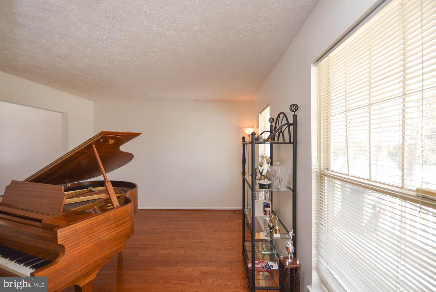 KINGS CREEK - Residential