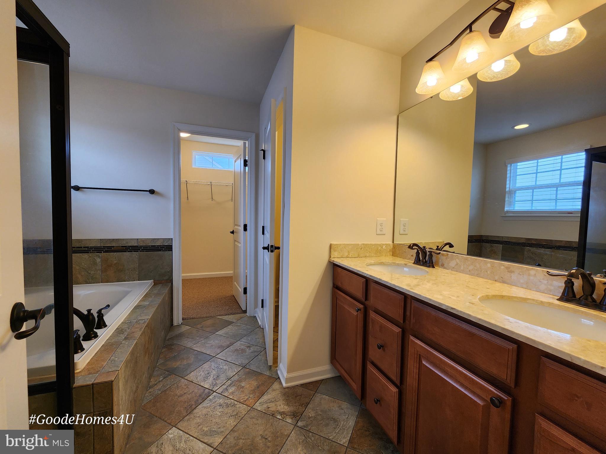 FIELDSIDE AT ST CHARLES - Residential