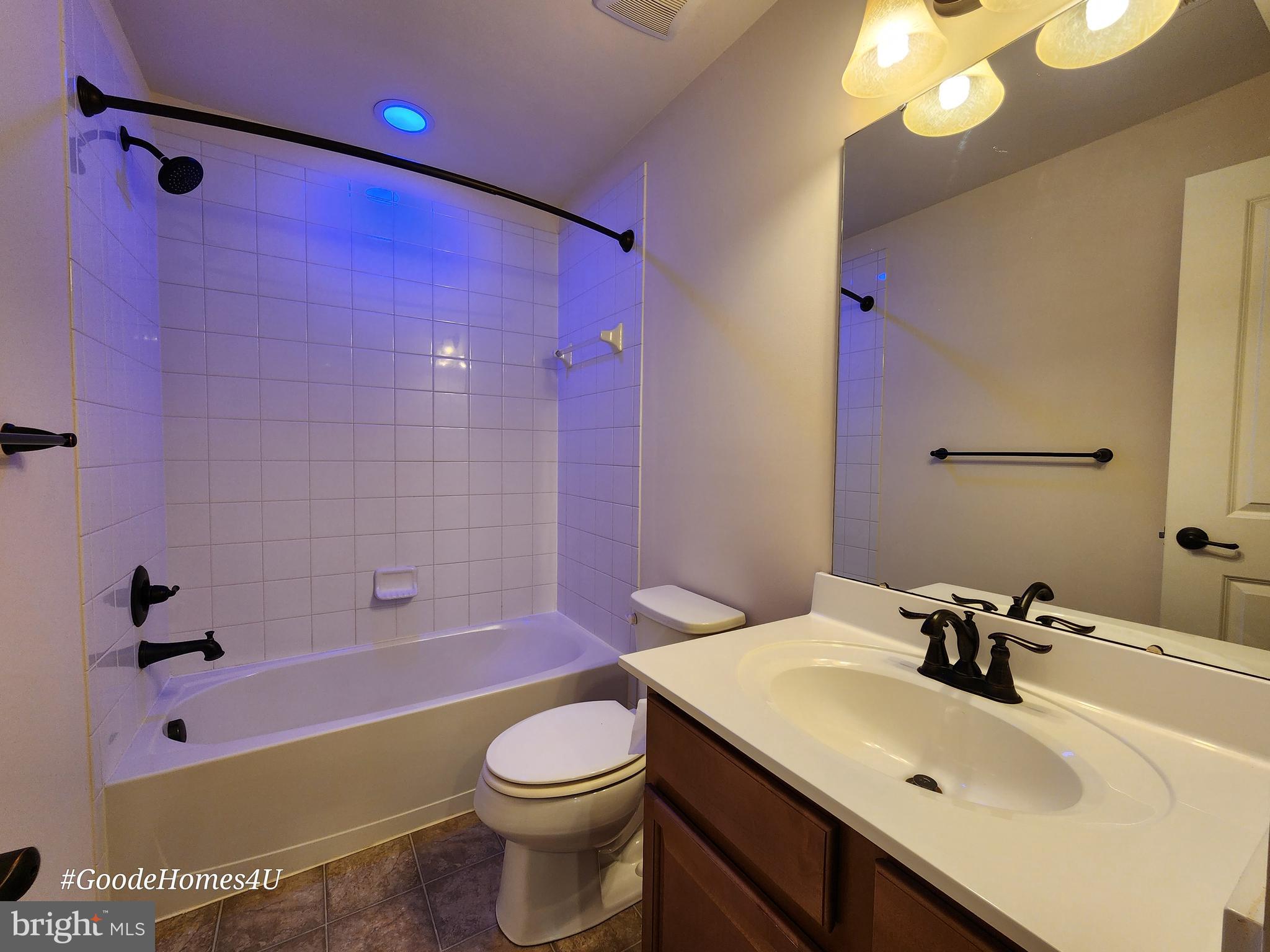 FIELDSIDE AT ST CHARLES - Residential