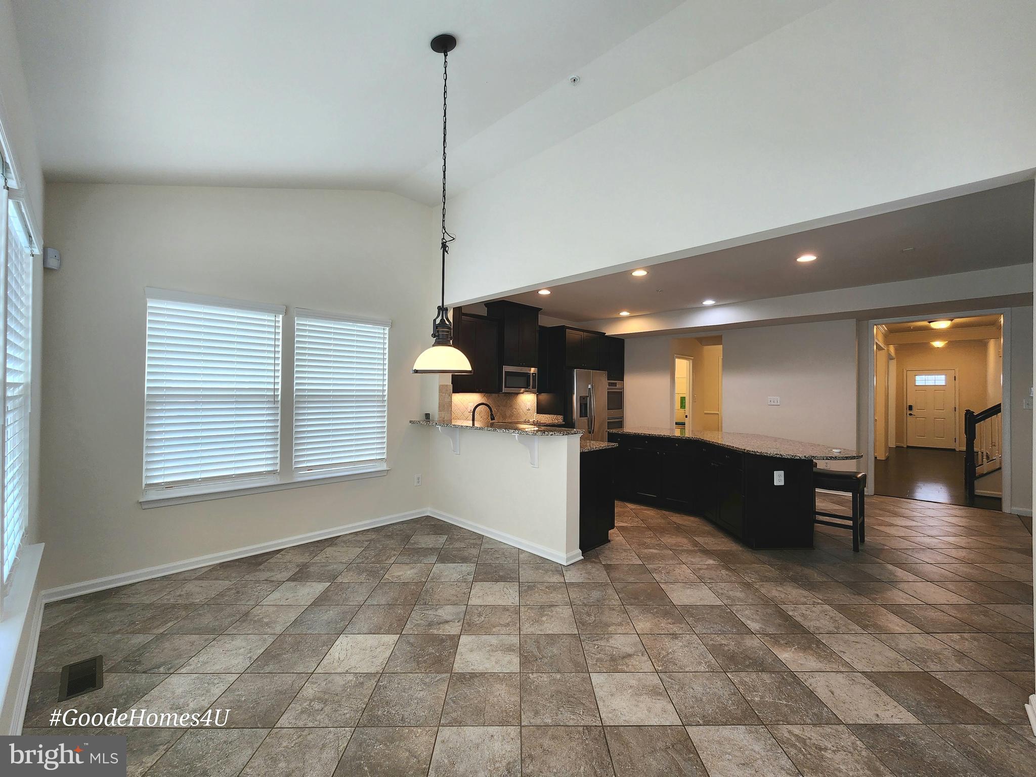 FIELDSIDE AT ST CHARLES - Residential