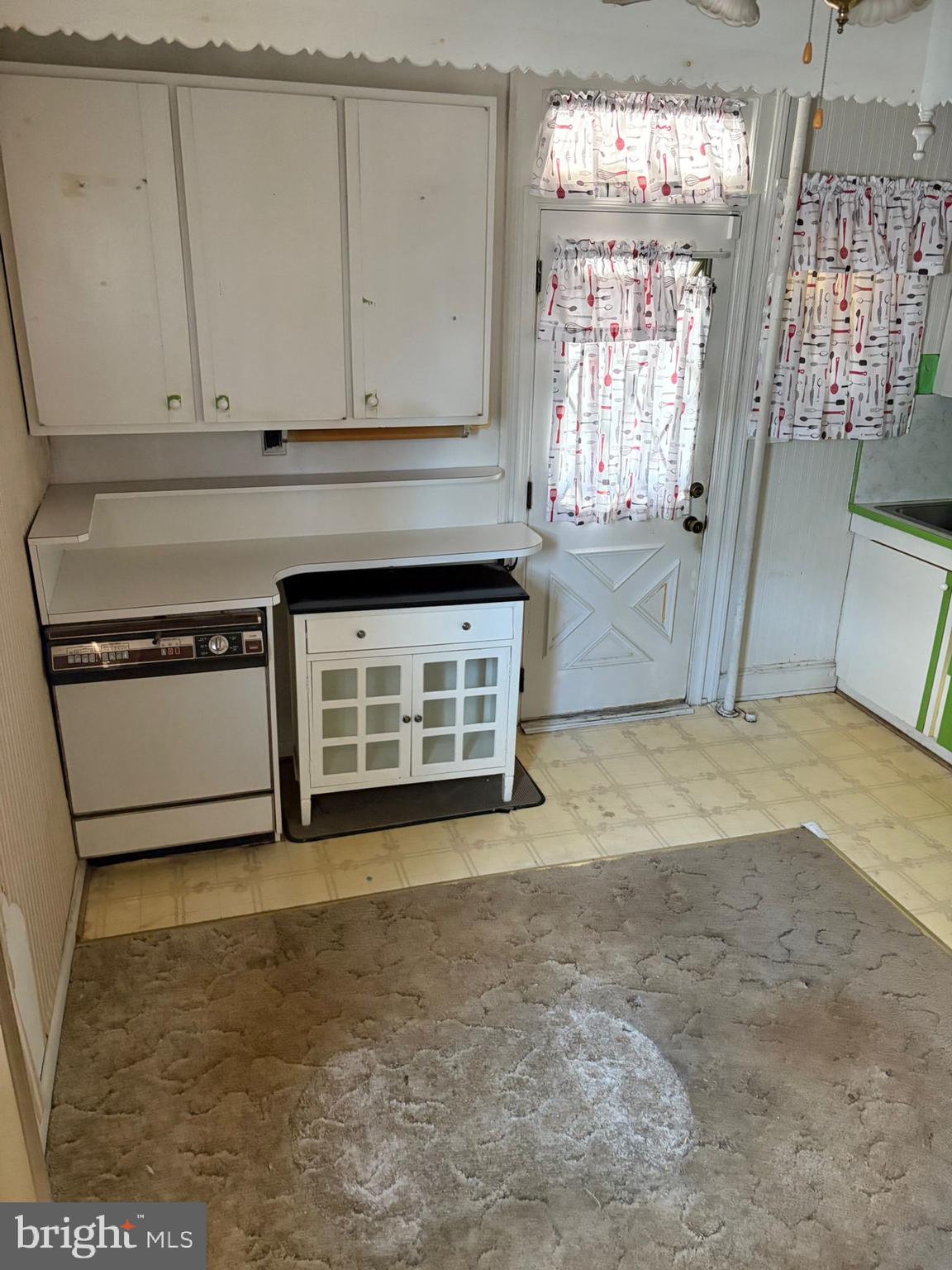 ASHBURTON HISTORIC DISTRICT - Residential