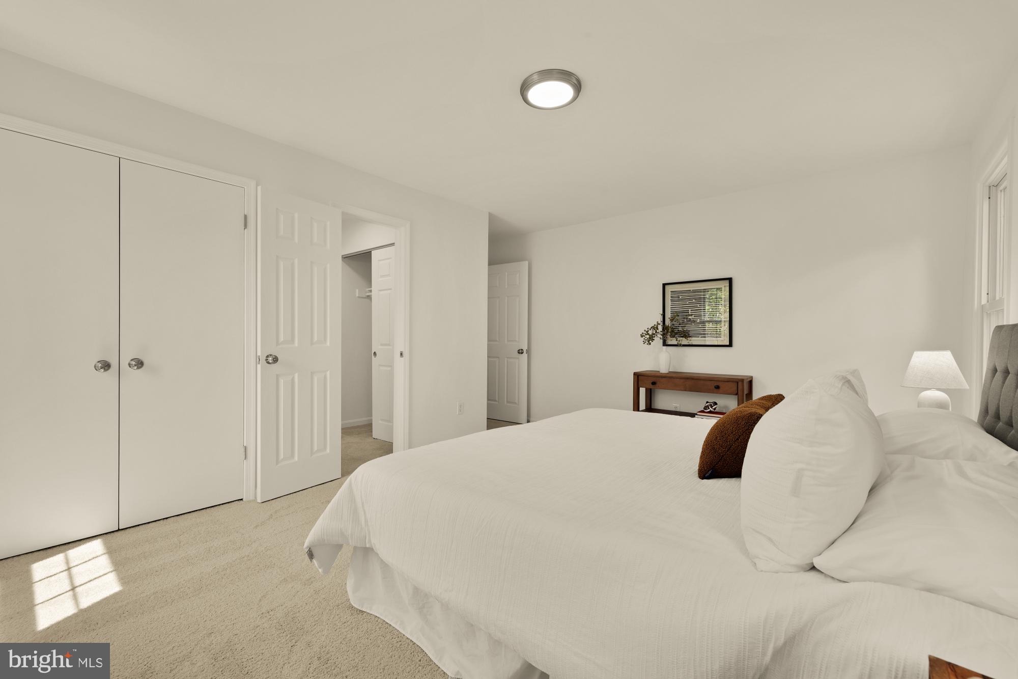 FOX MILL ESTATES - Residential