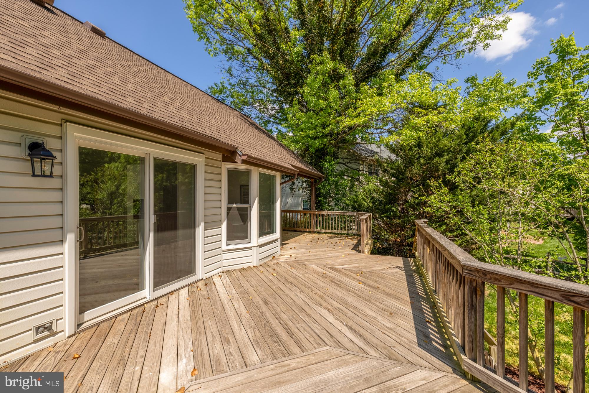 FOX MILL ESTATES - Residential