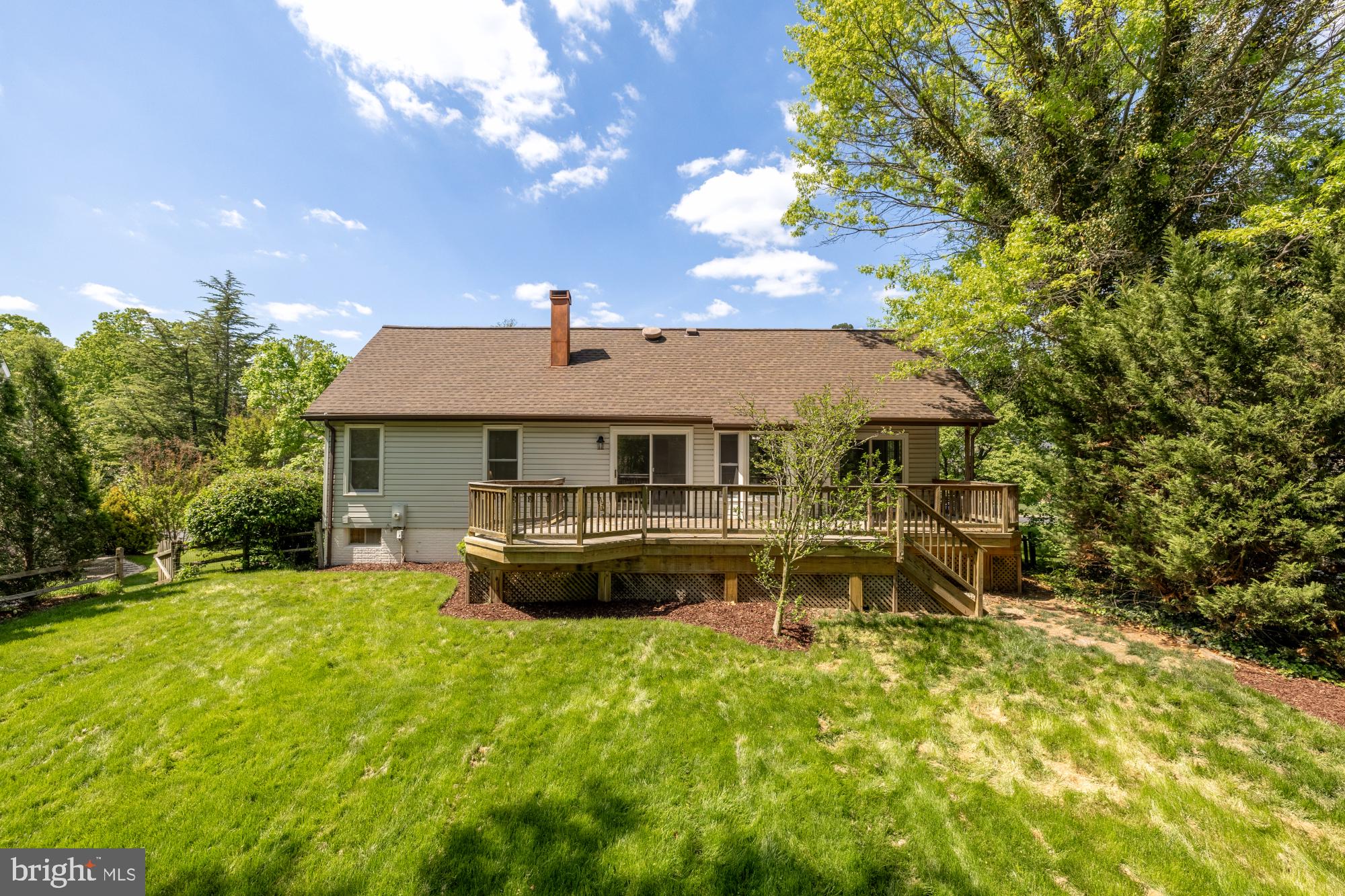 FOX MILL ESTATES - Residential