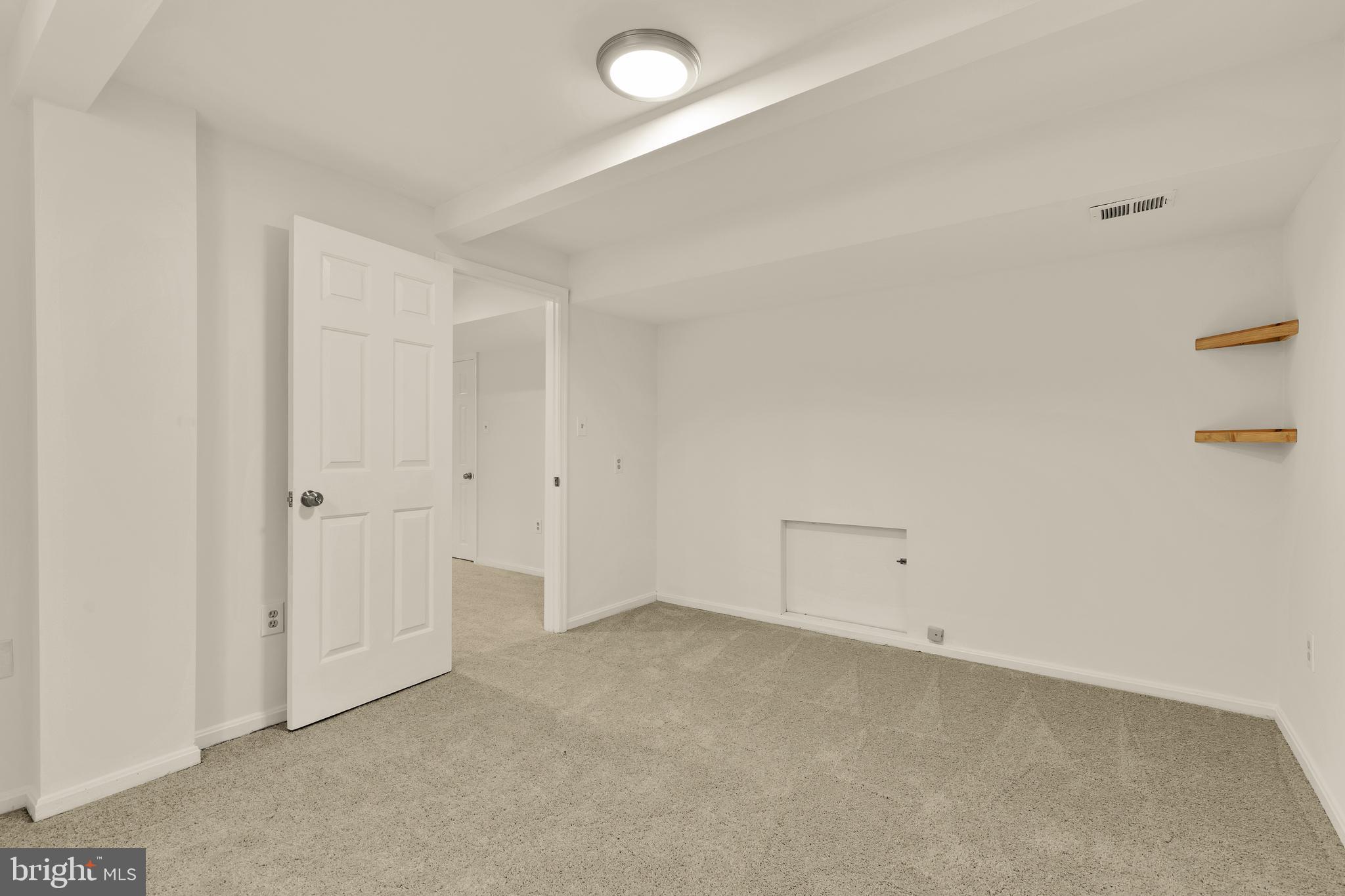 FOX MILL ESTATES - Residential