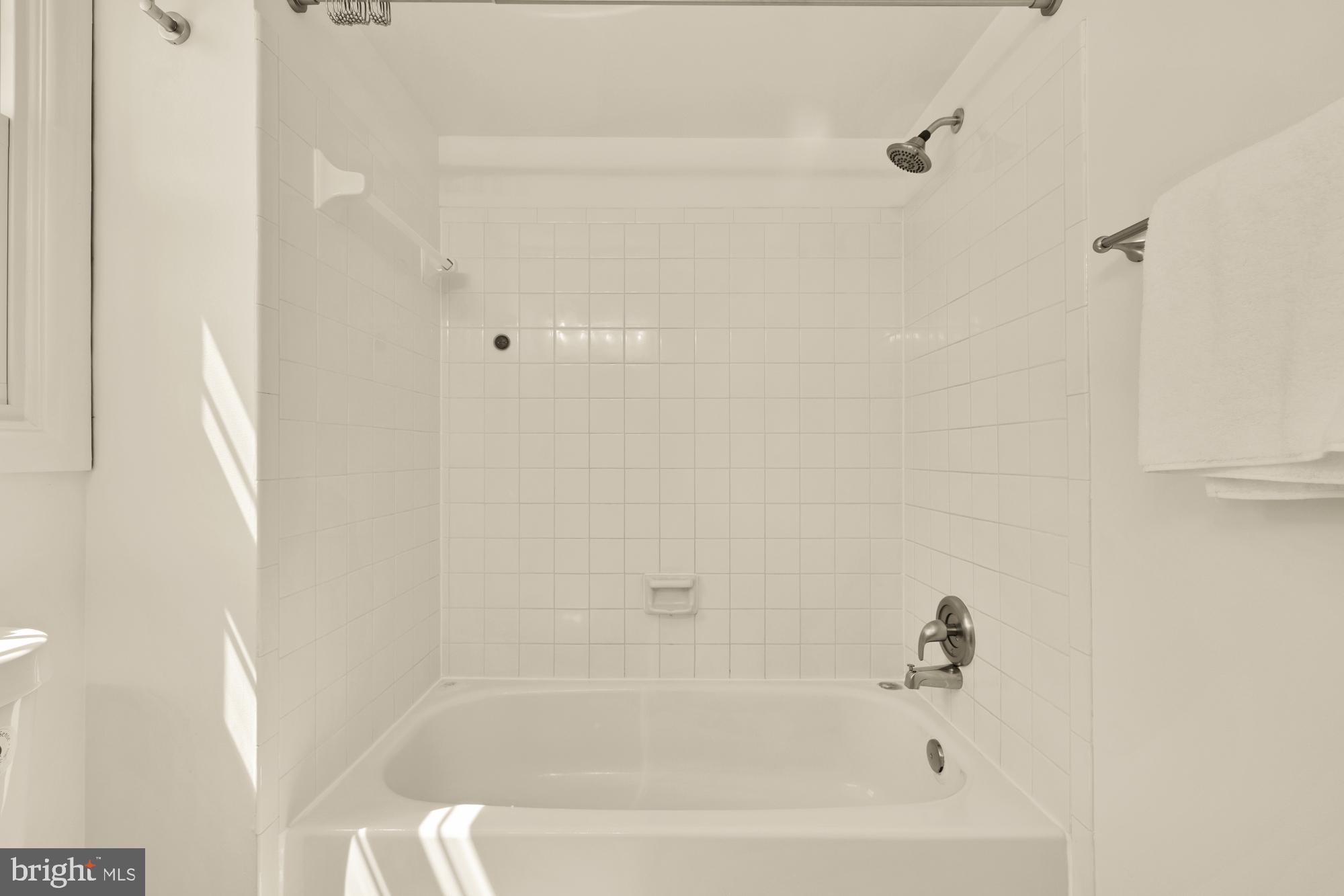 FOX MILL ESTATES - Residential