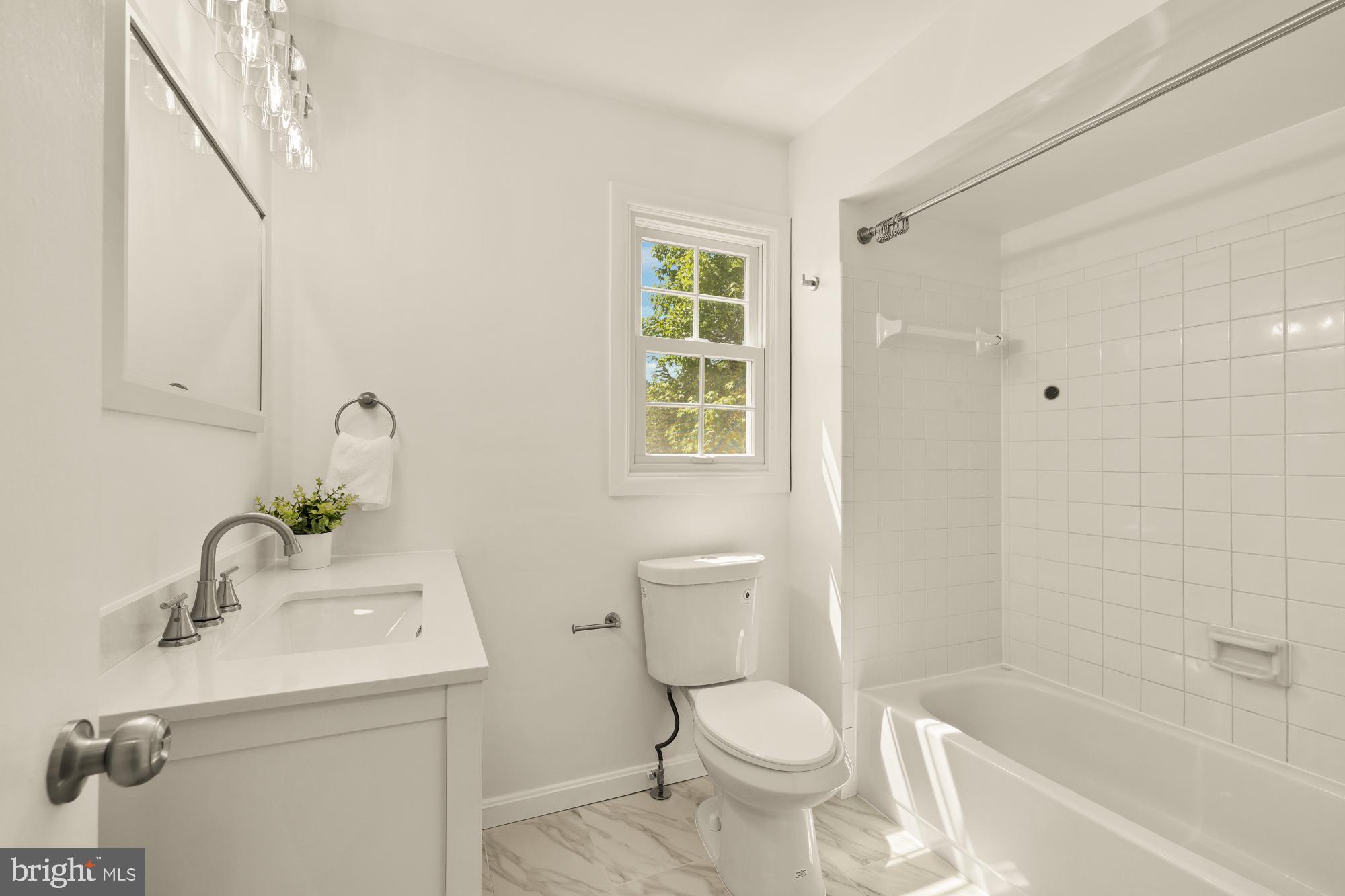 FOX MILL ESTATES - Residential