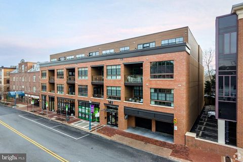Photo of 141 West Street #103, ANNAPOLIS, MD 21401 (MLS # MDAA2125942)