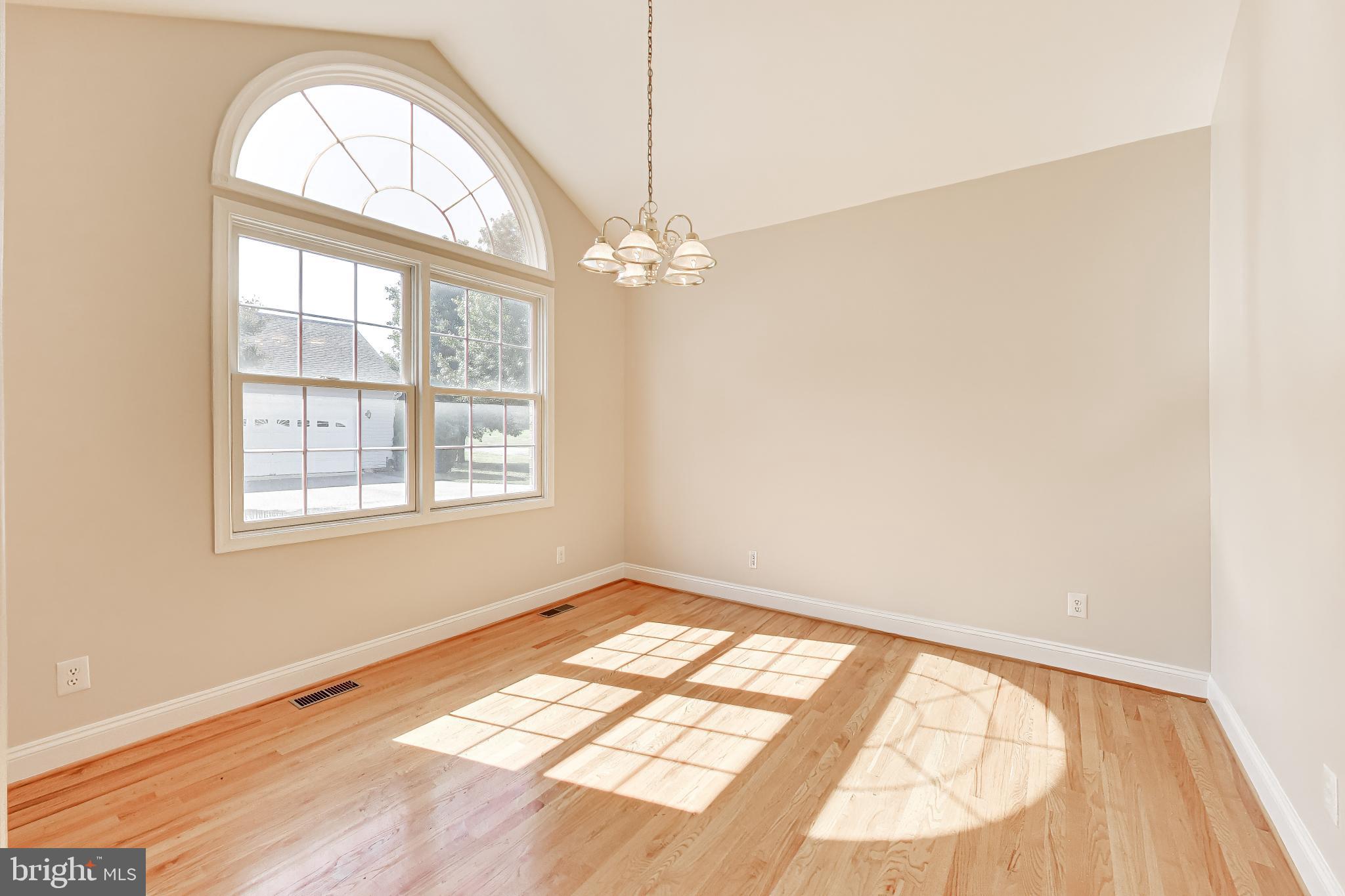 LEONARDTOWN - Residential