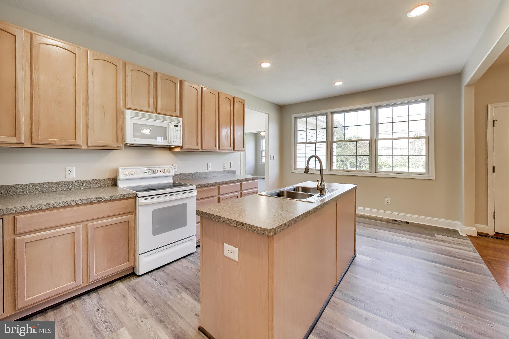 LEONARDTOWN - Residential