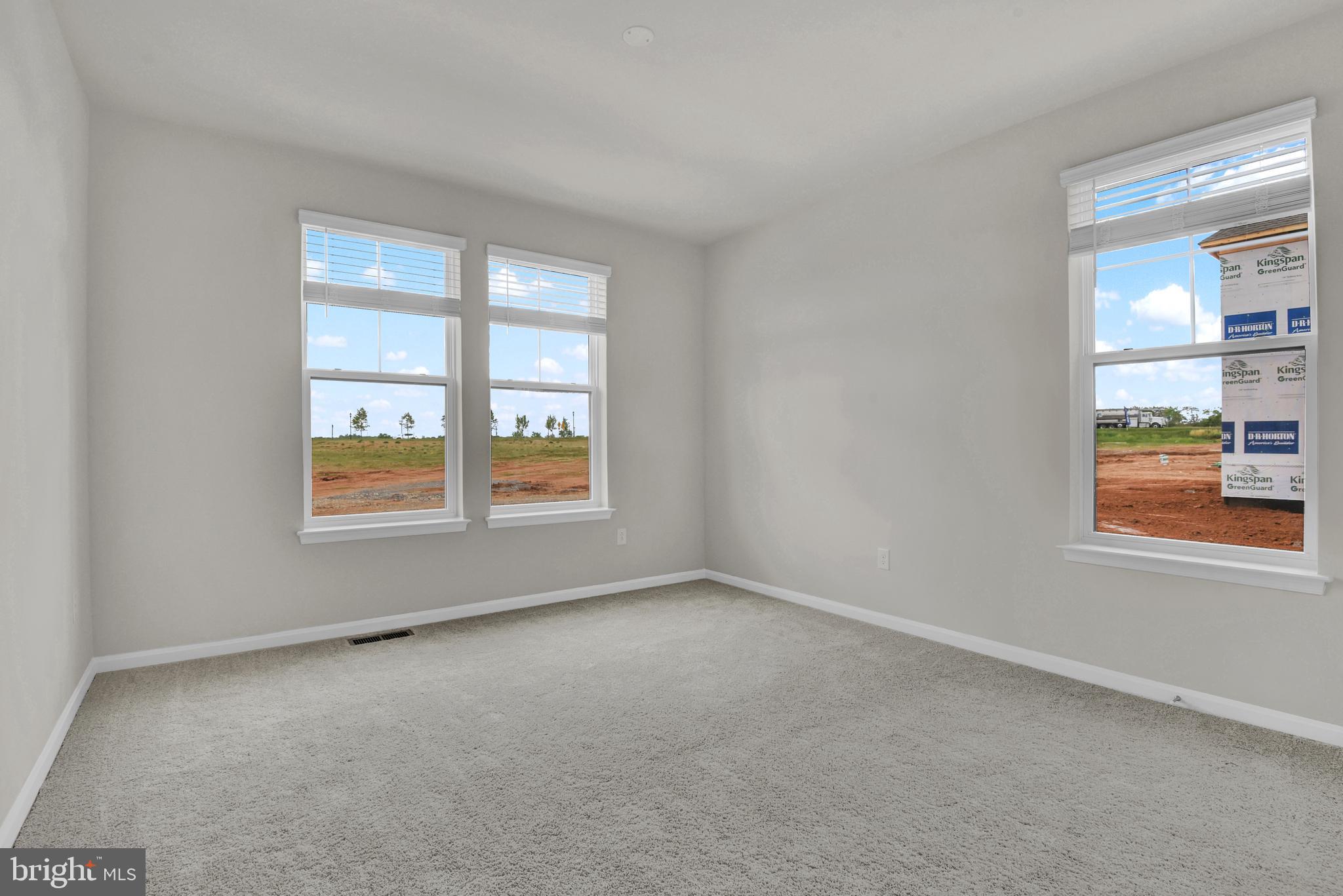 CREEKSIDE ESTATES - Residential