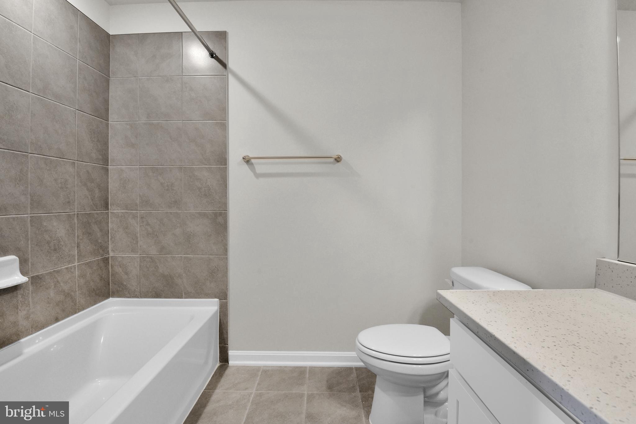 CREEKSIDE ESTATES - Residential