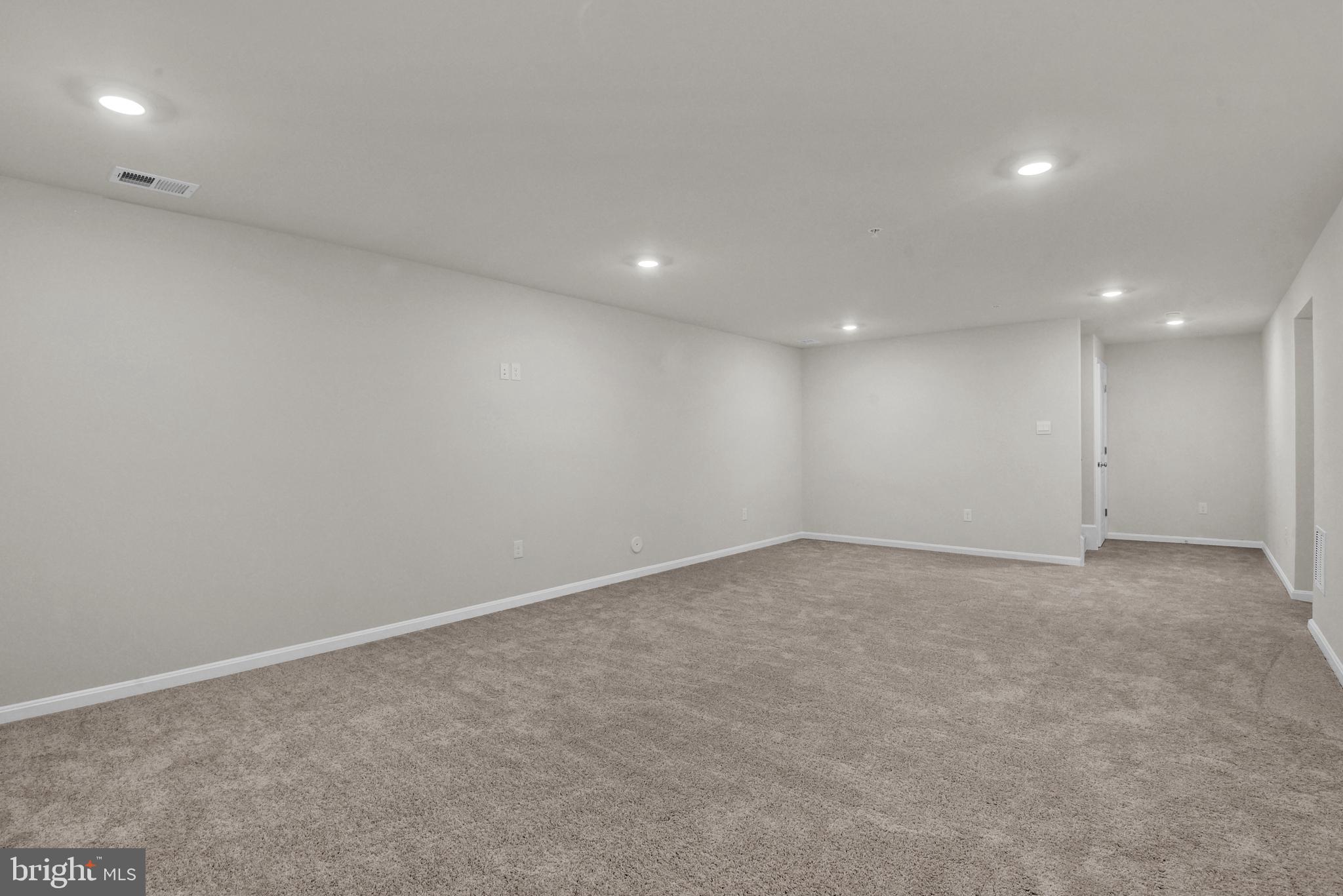 CREEKSIDE ESTATES - Residential