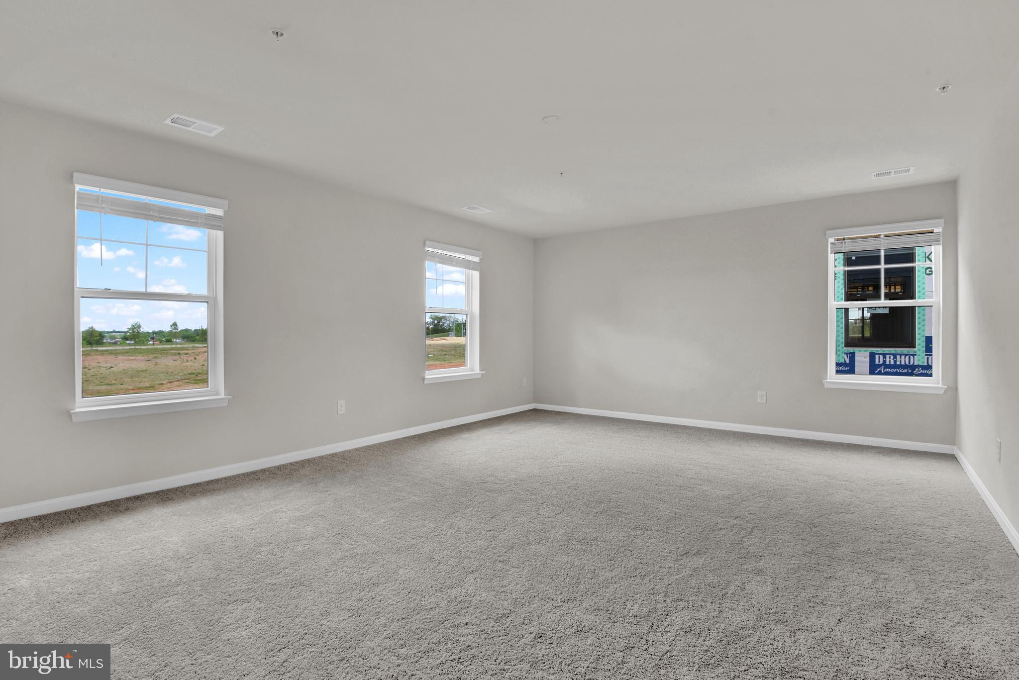 CREEKSIDE ESTATES - Residential