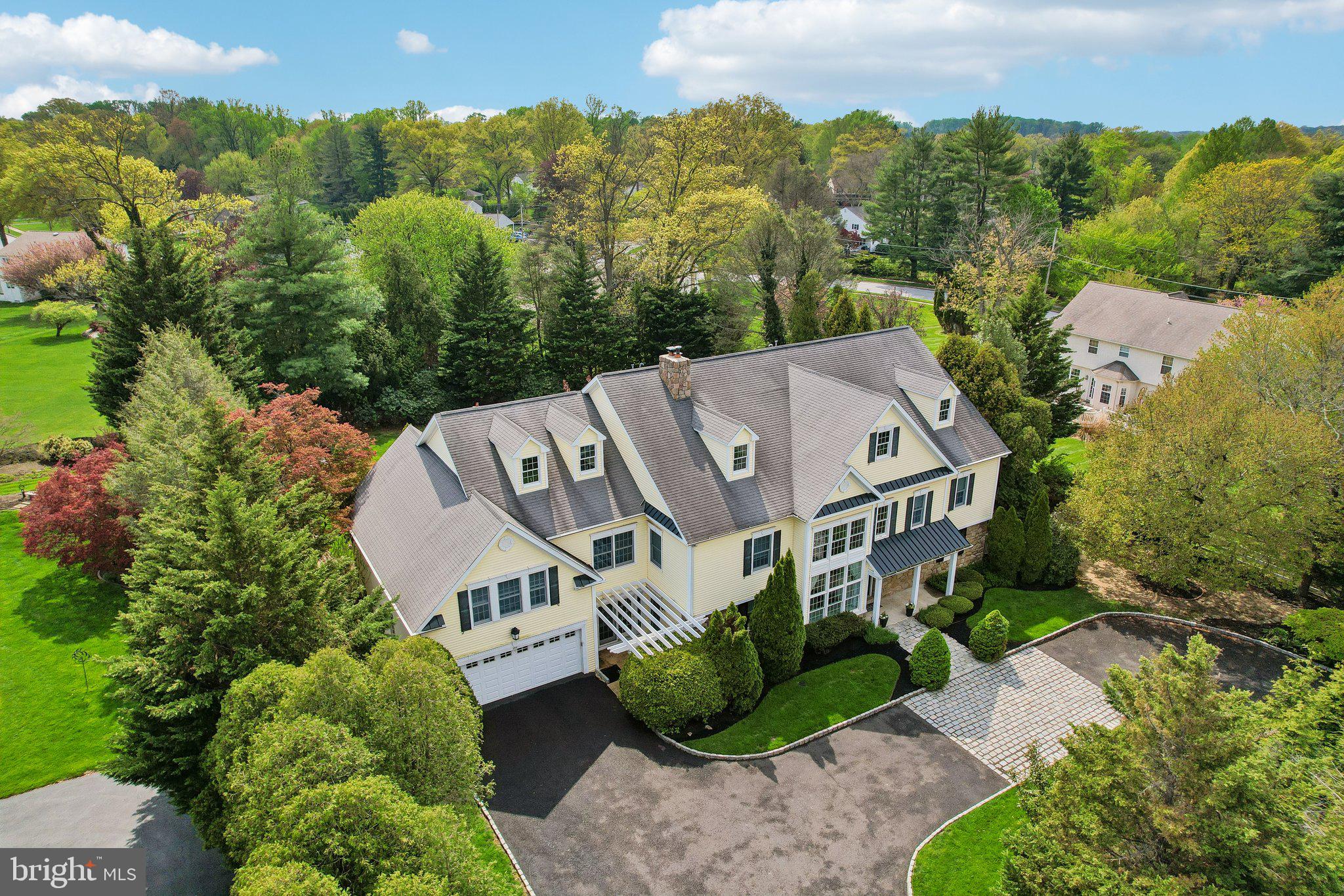 MAPLE GLEN - Residential