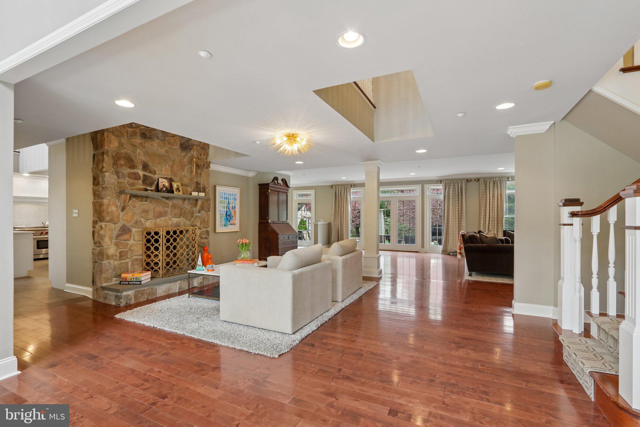 MAPLE GLEN - Residential
