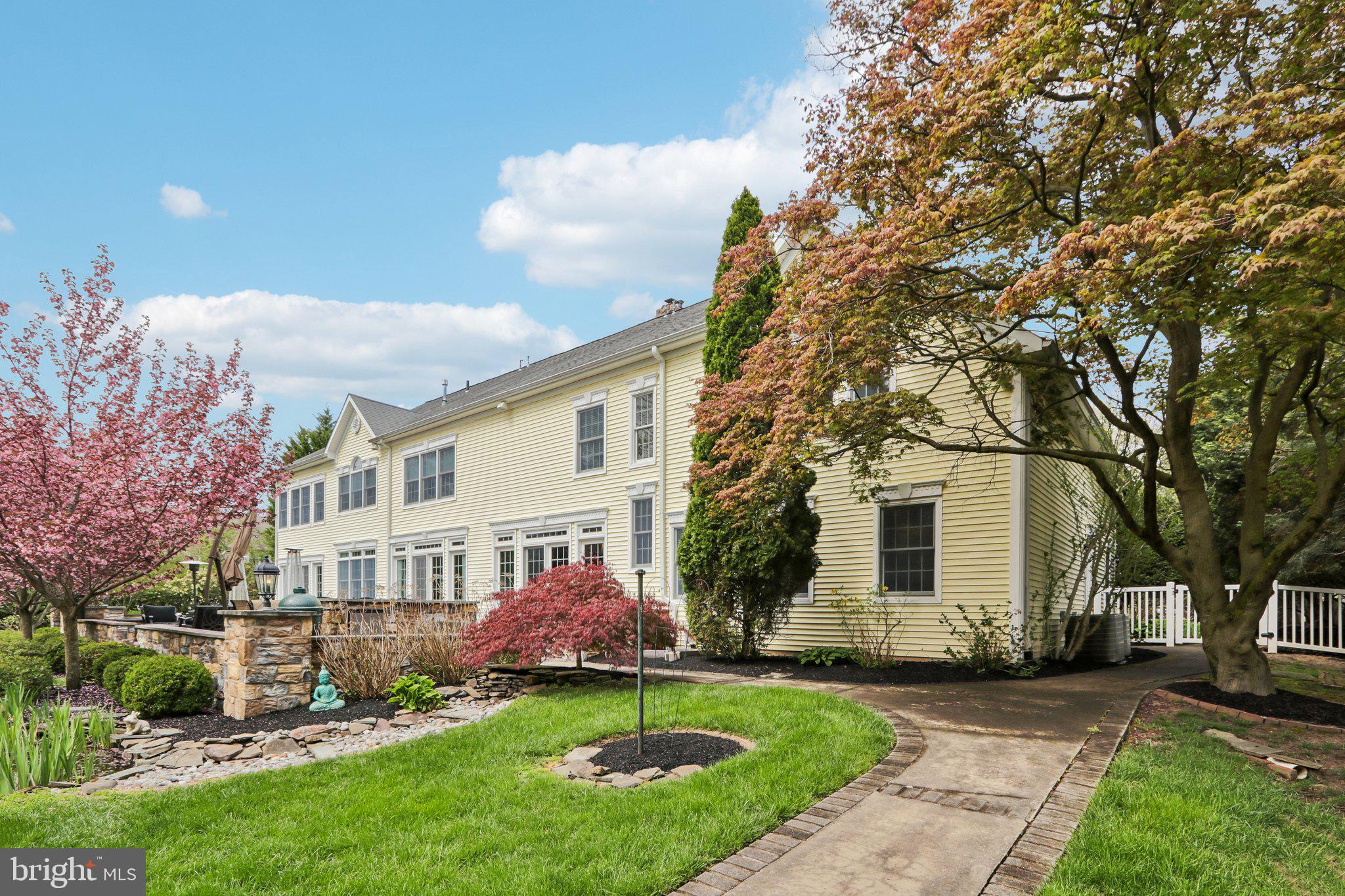 MAPLE GLEN - Residential
