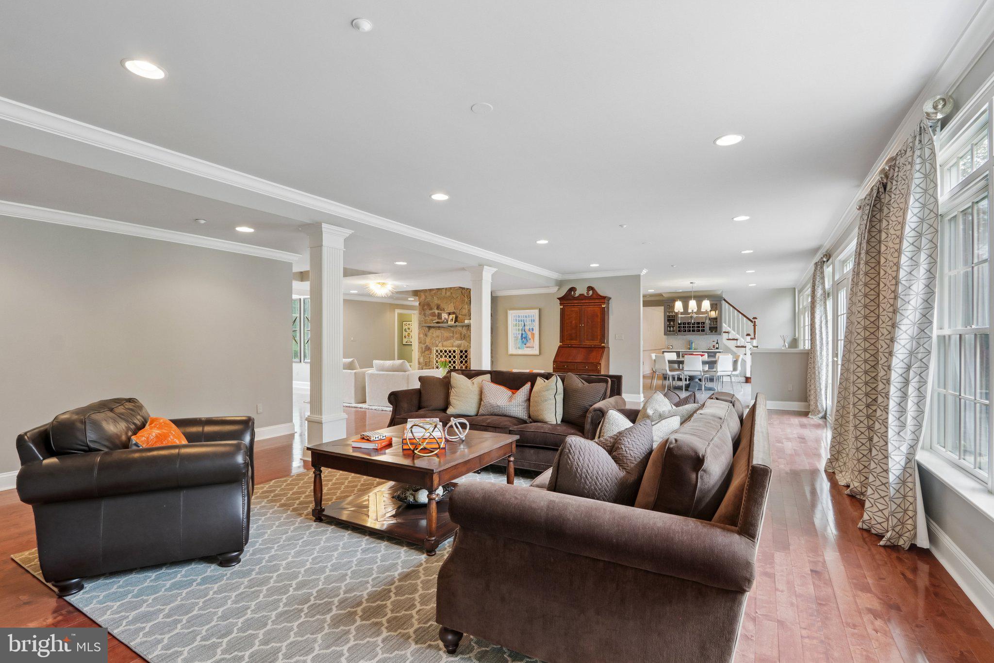 MAPLE GLEN - Residential