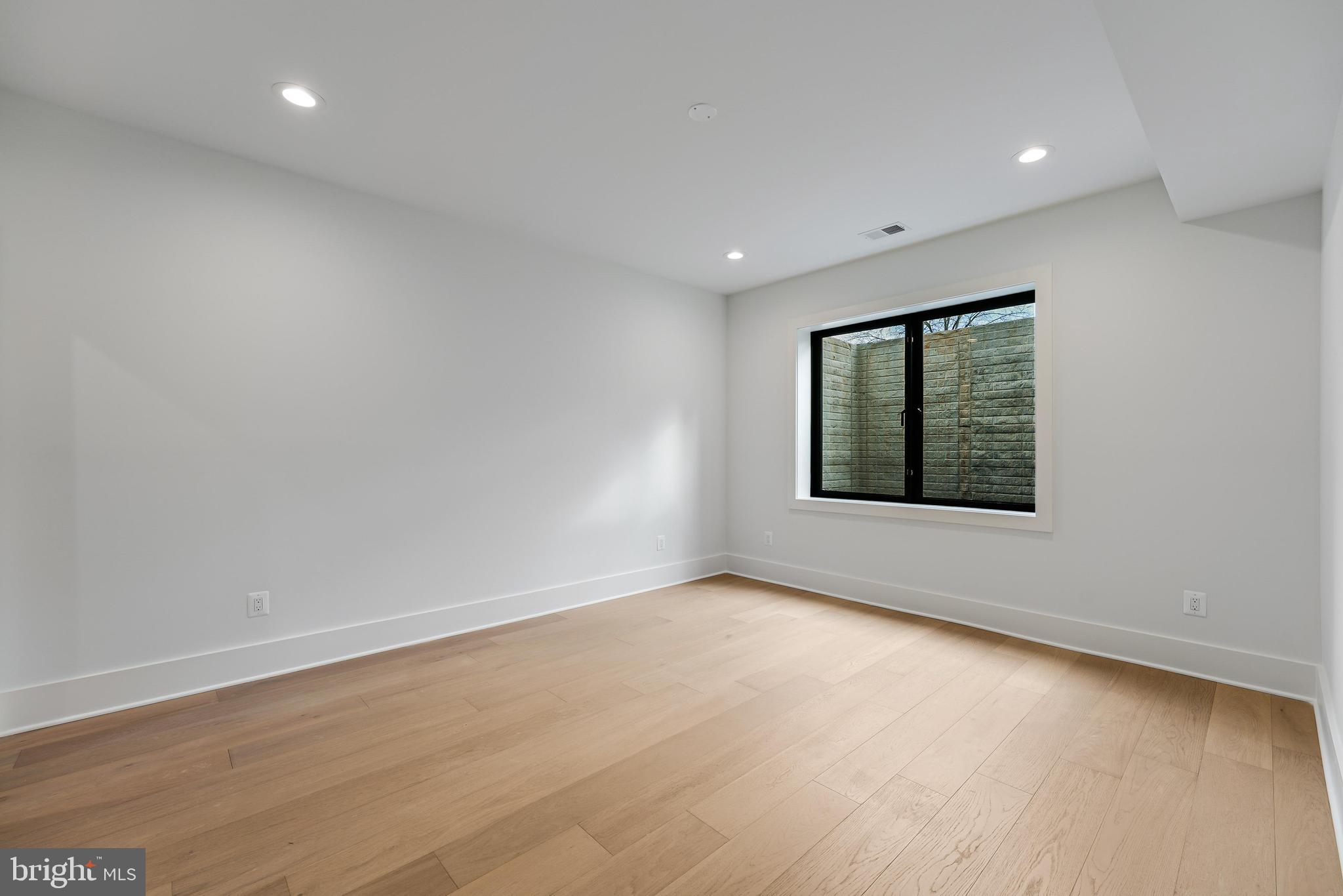 FAIRHILL ON THE BOULEVRD - Residential