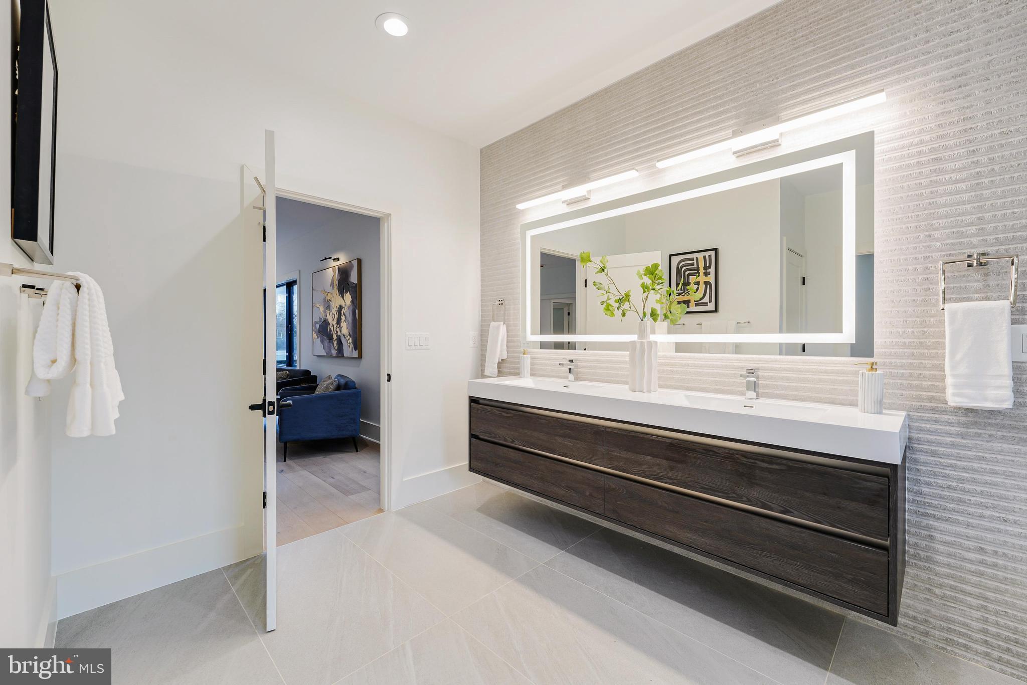 FAIRHILL ON THE BOULEVRD - Residential