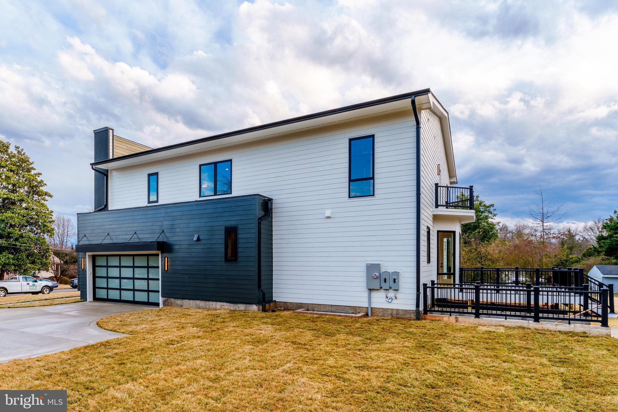 FAIRHILL ON THE BOULEVRD - Residential