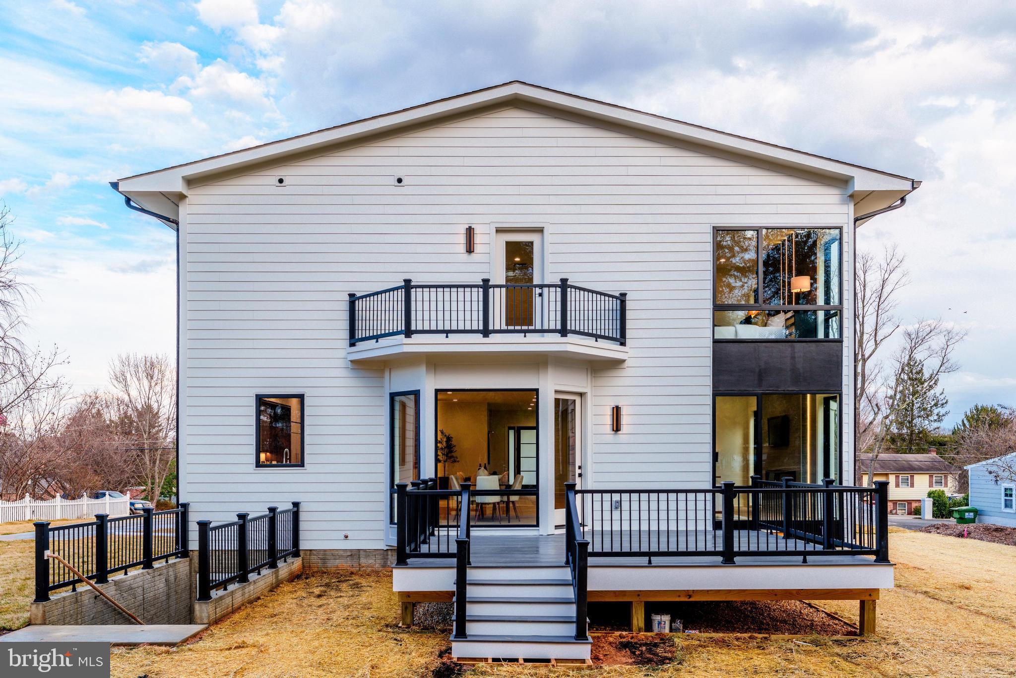 FAIRHILL ON THE BOULEVRD - Residential