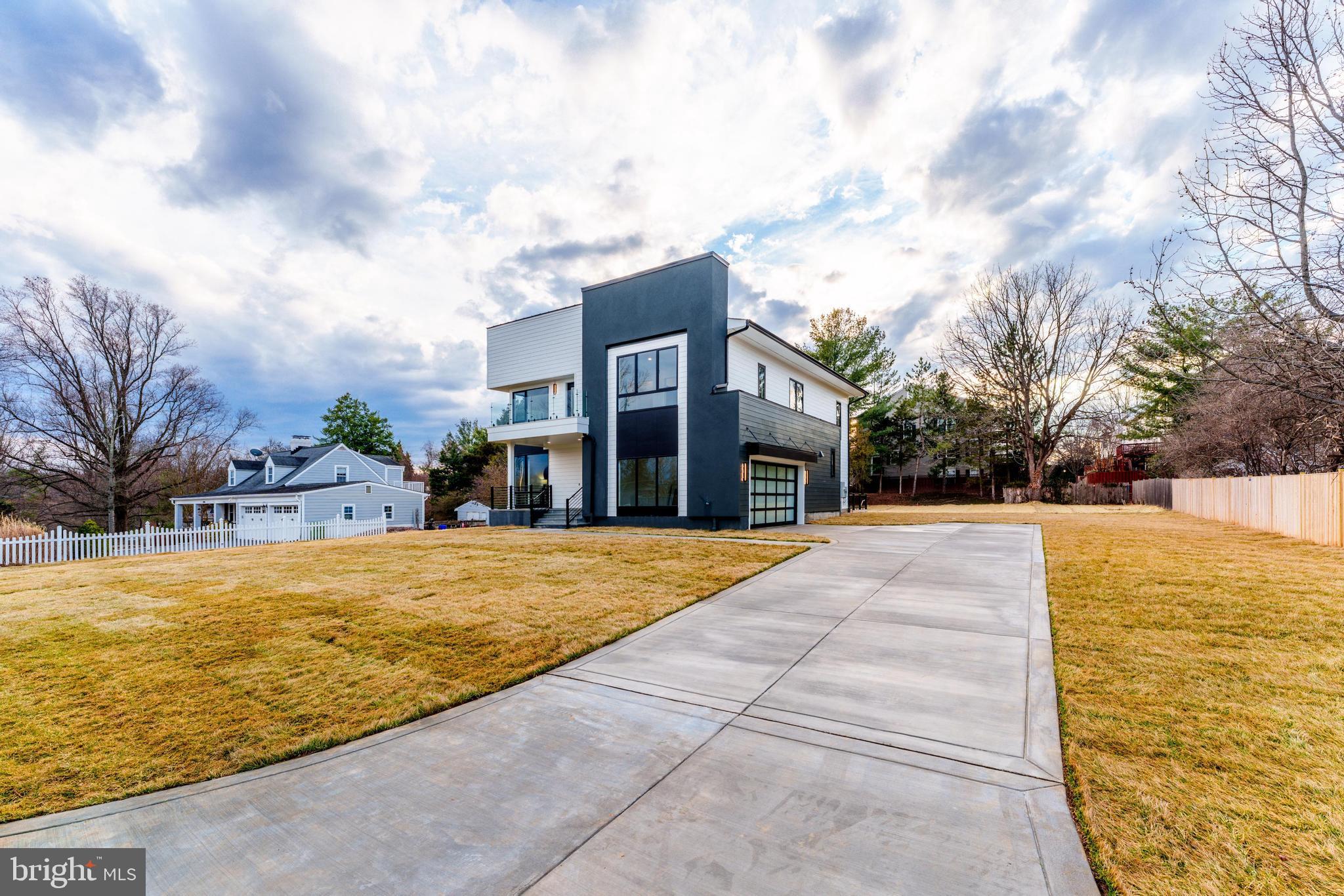 FAIRHILL ON THE BOULEVRD - Residential