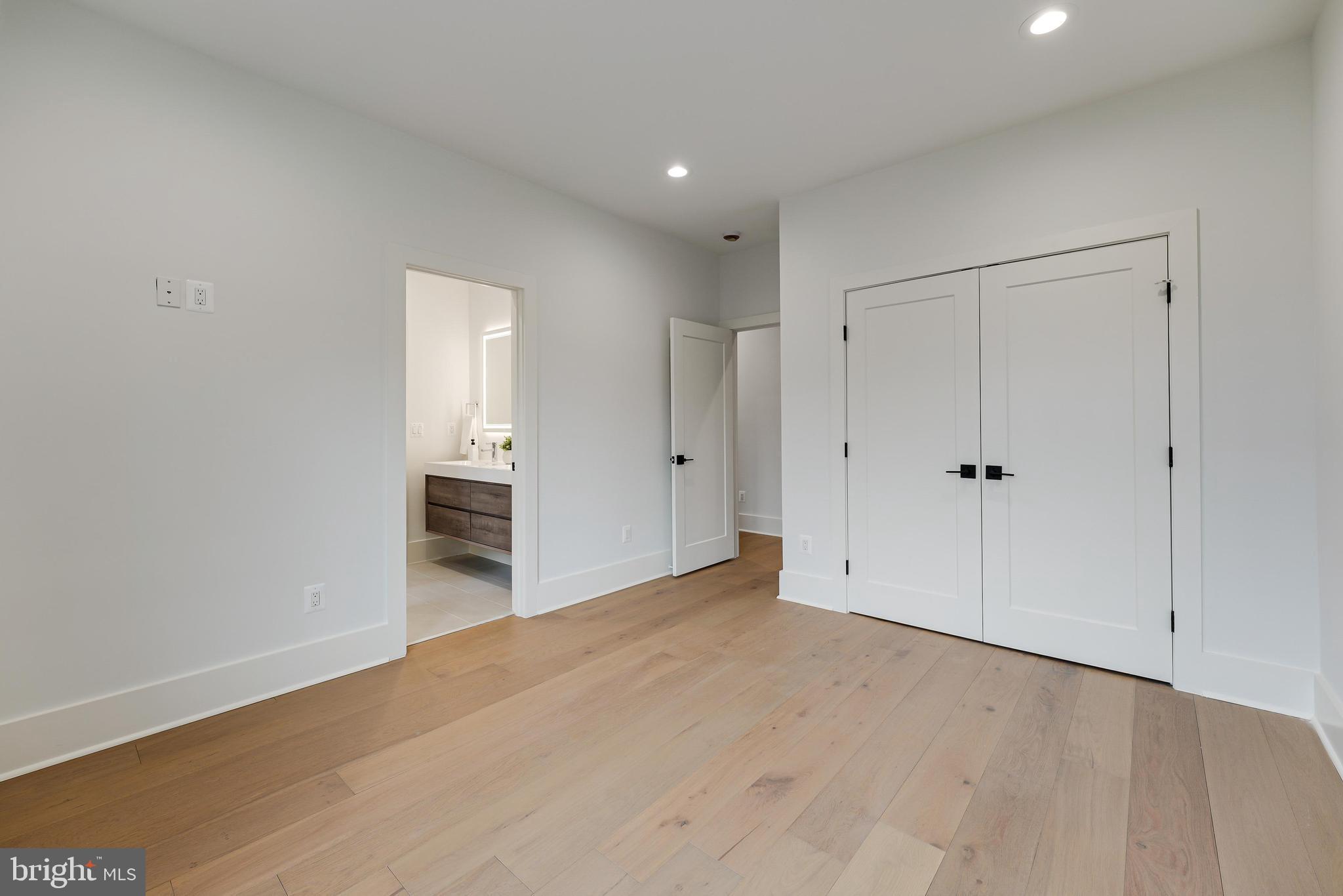 FAIRHILL ON THE BOULEVRD - Residential