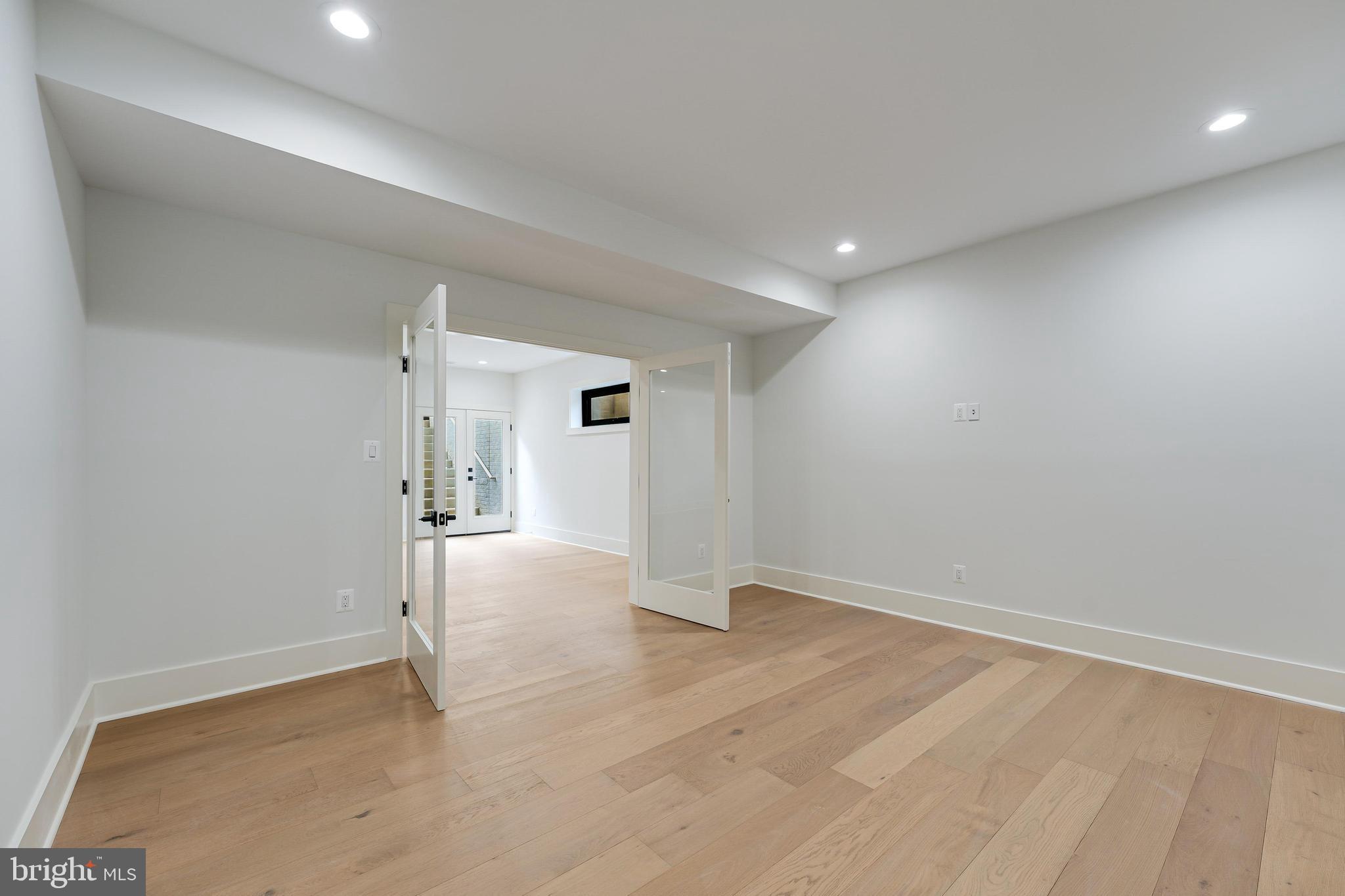 FAIRHILL ON THE BOULEVRD - Residential