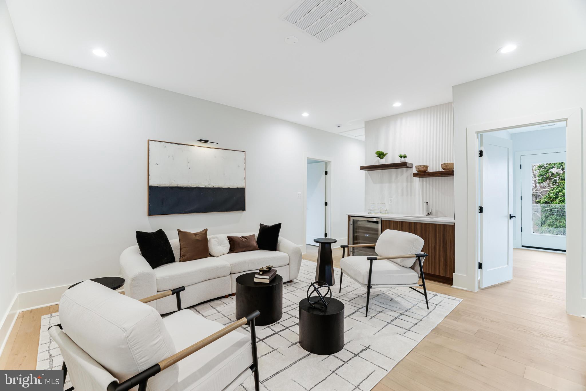 FAIRHILL ON THE BOULEVRD - Residential