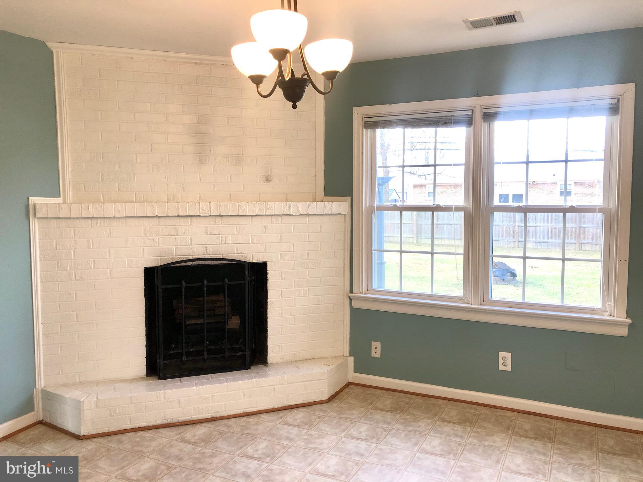 SPOTSWOOD ESTATES - Residential Lease