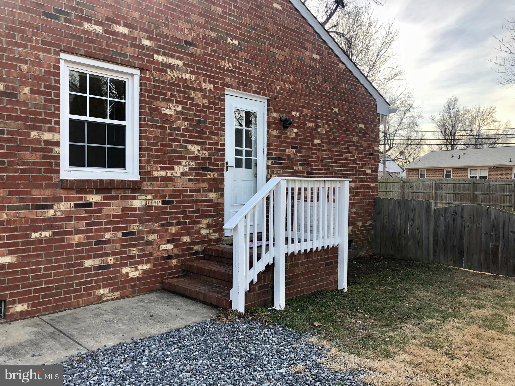 SPOTSWOOD ESTATES - Residential Lease