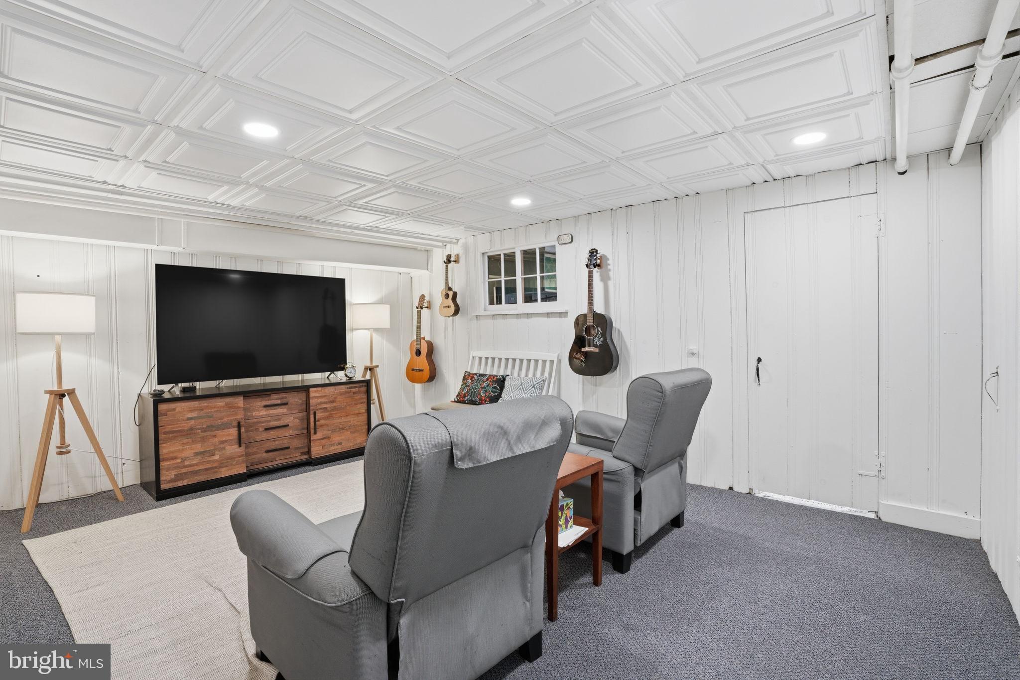 ELKINS PARK - Residential