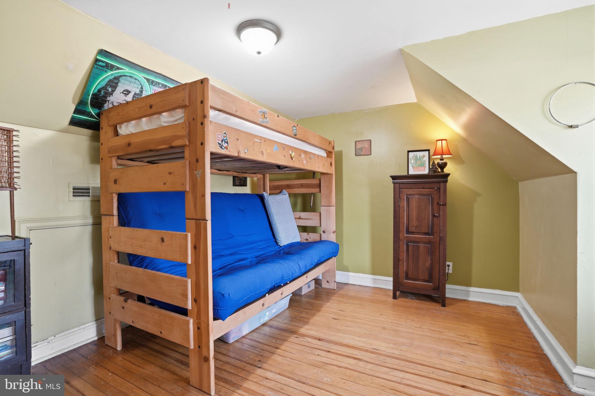 ELKINS PARK - Residential