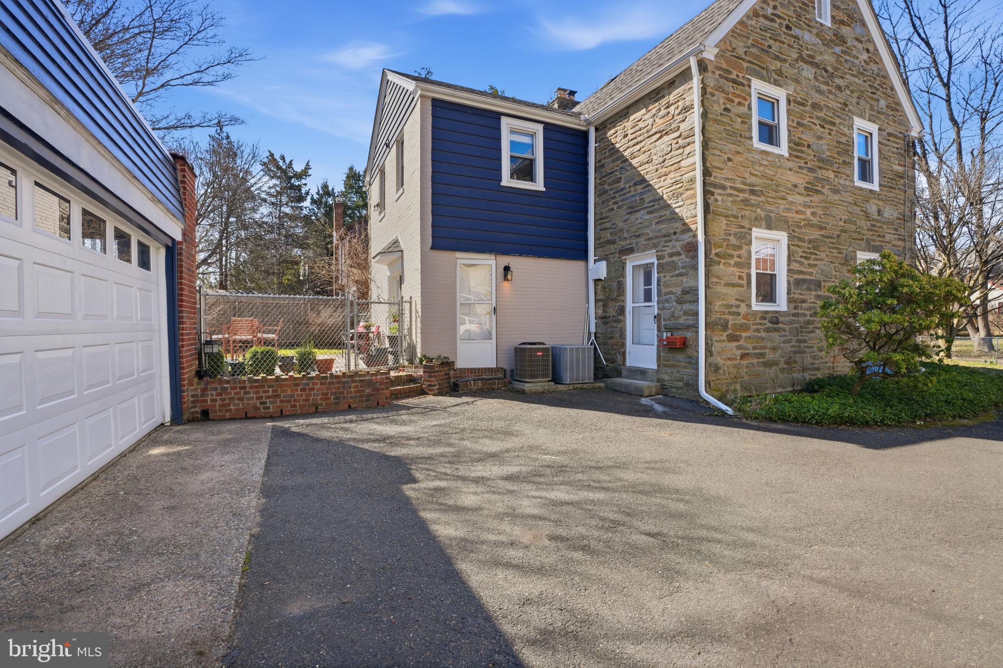 ELKINS PARK - Residential