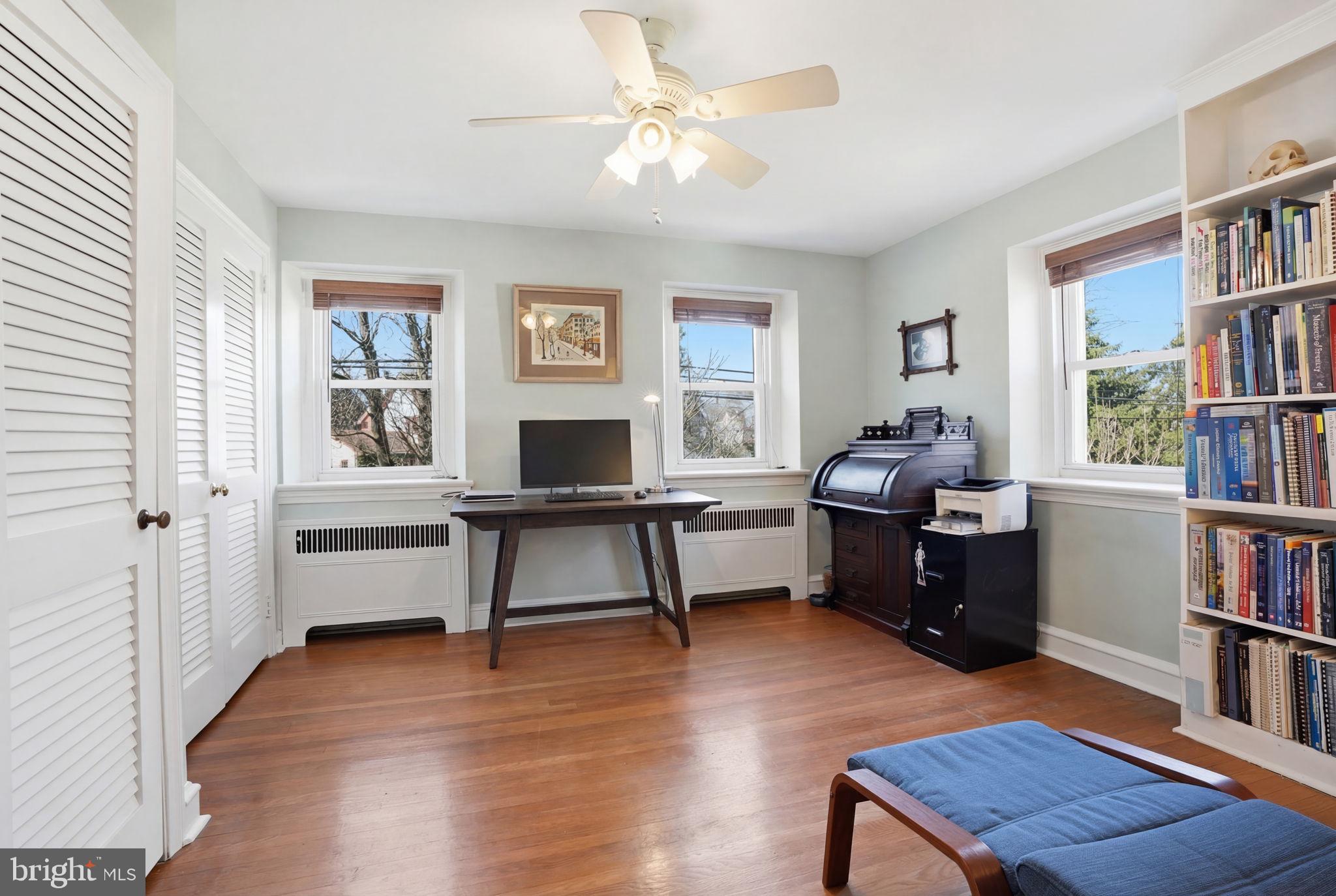 ELKINS PARK - Residential